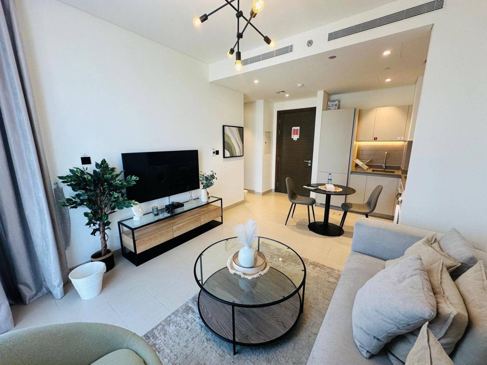 Creek Views 1 Bedroom Mins To Downtown In Sobha Creek Vistas