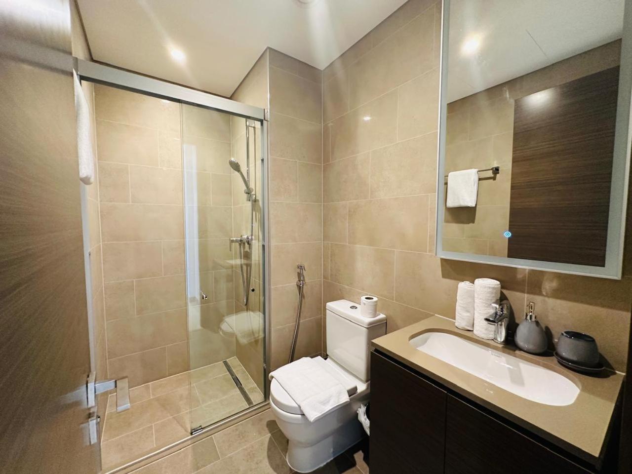 Creek Views 1 Bedroom Mins To Downtown In Sobha Creek Vistas *