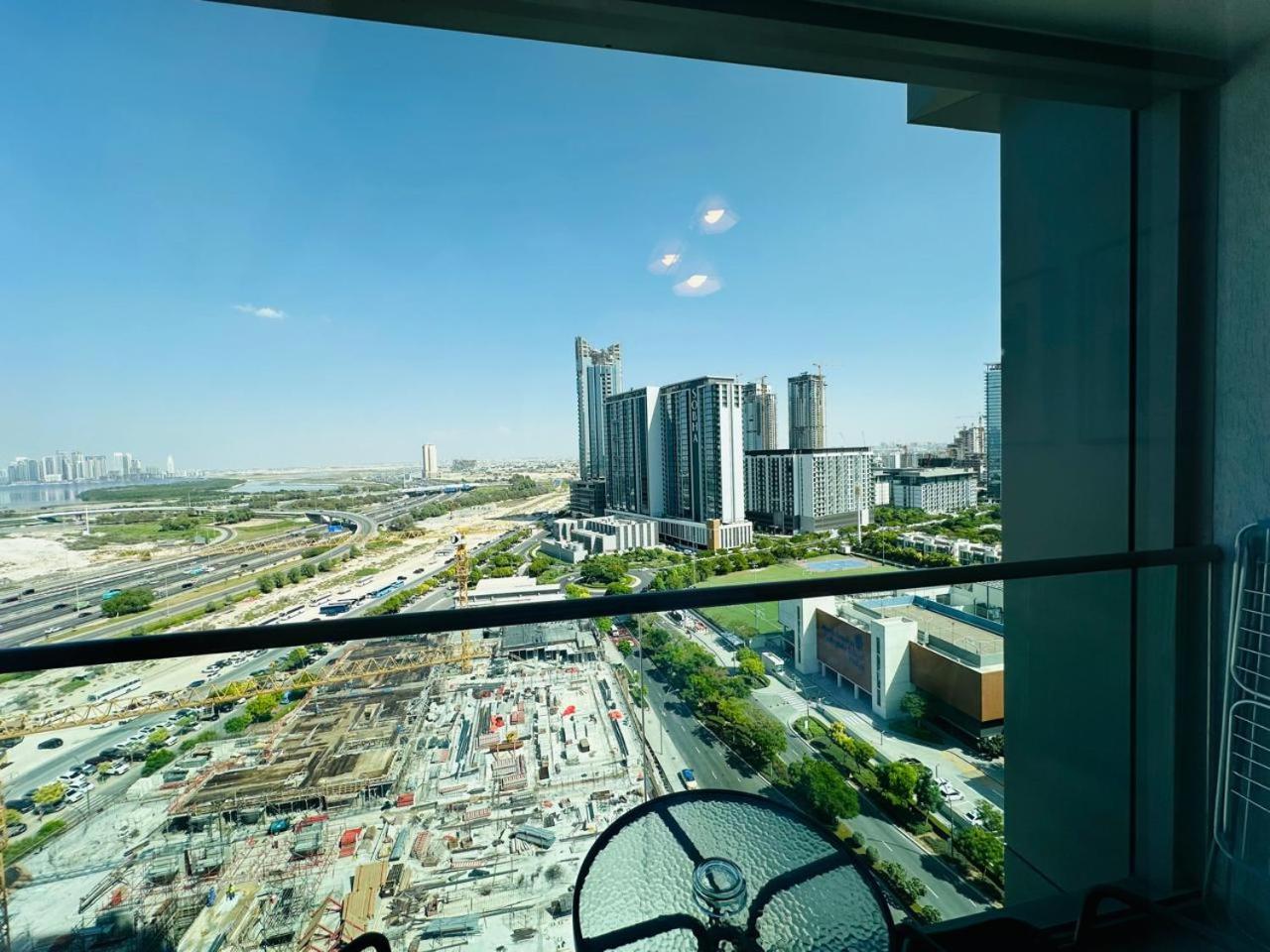 Apartment Creek Views 1 Bedroom Mins To Downtown In Sobha Creek Vistas