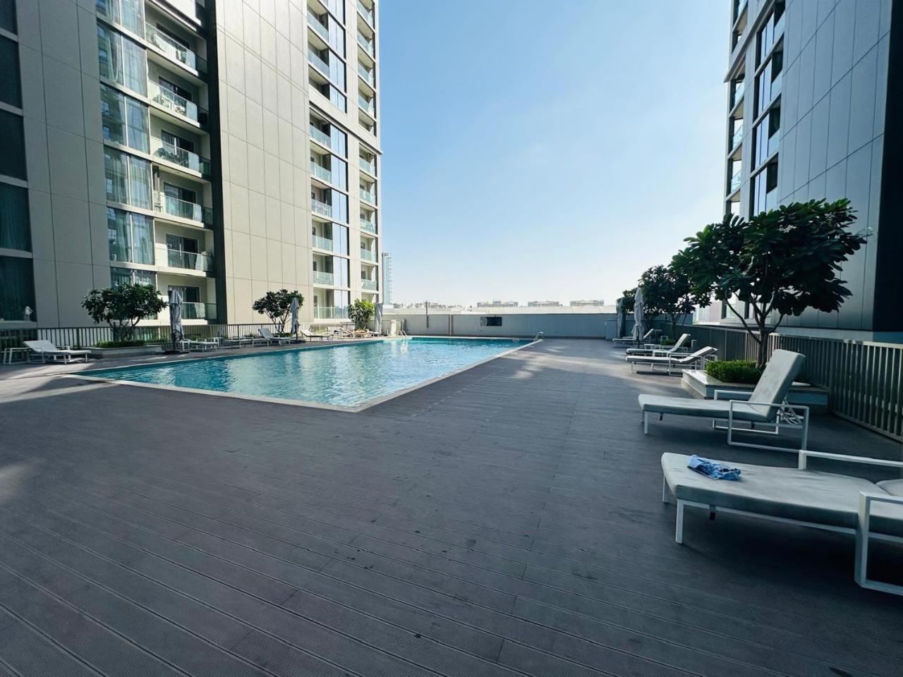 Apartment Creek Views 1 Bedroom Mins To Downtown In Sobha Creek Vistas *