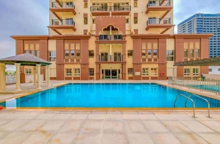 Huge Exclusive Comfortable With Canal View! *