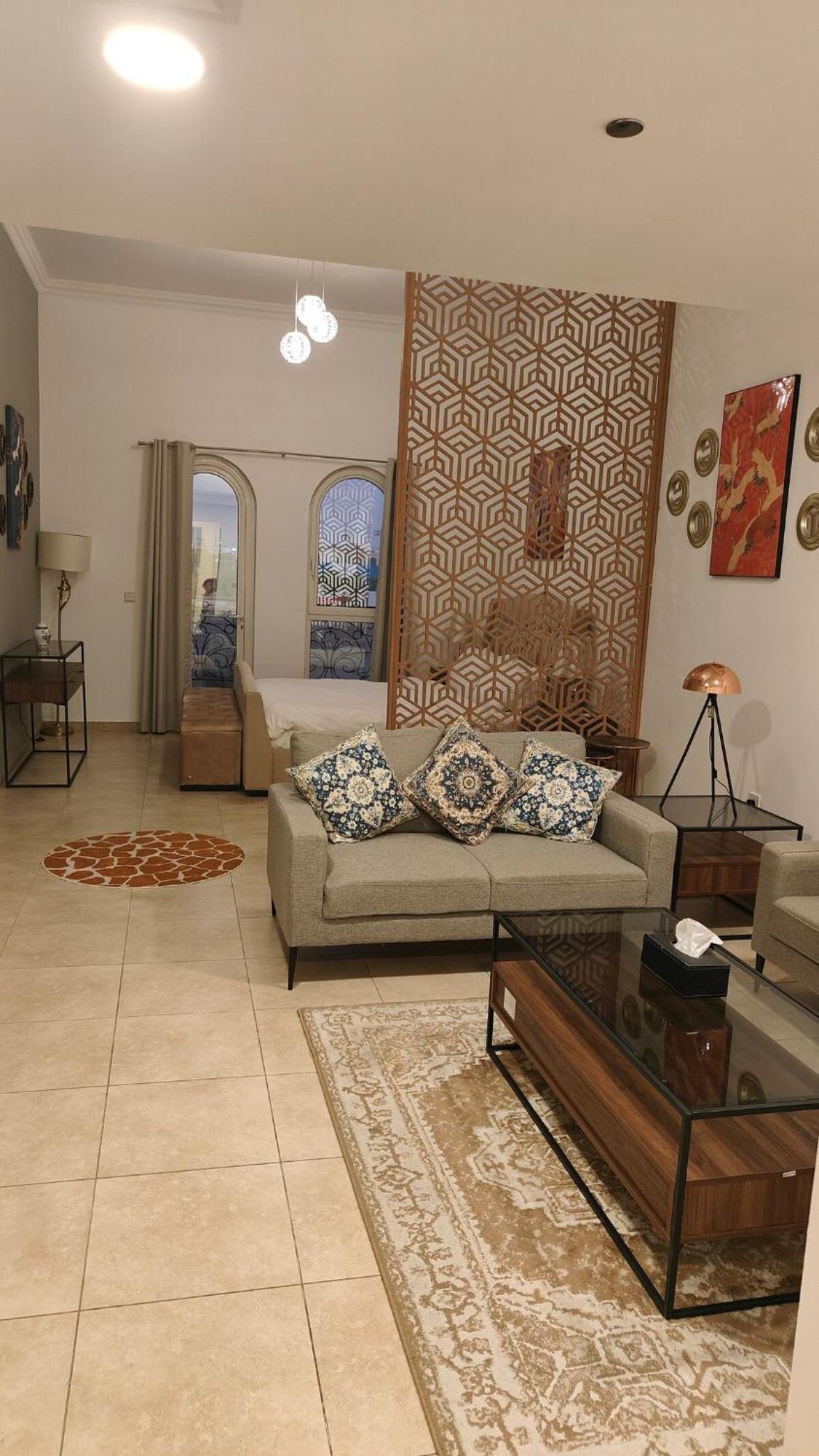 Huge Exclusive Comfortable With Canal View! Apartment Dubai