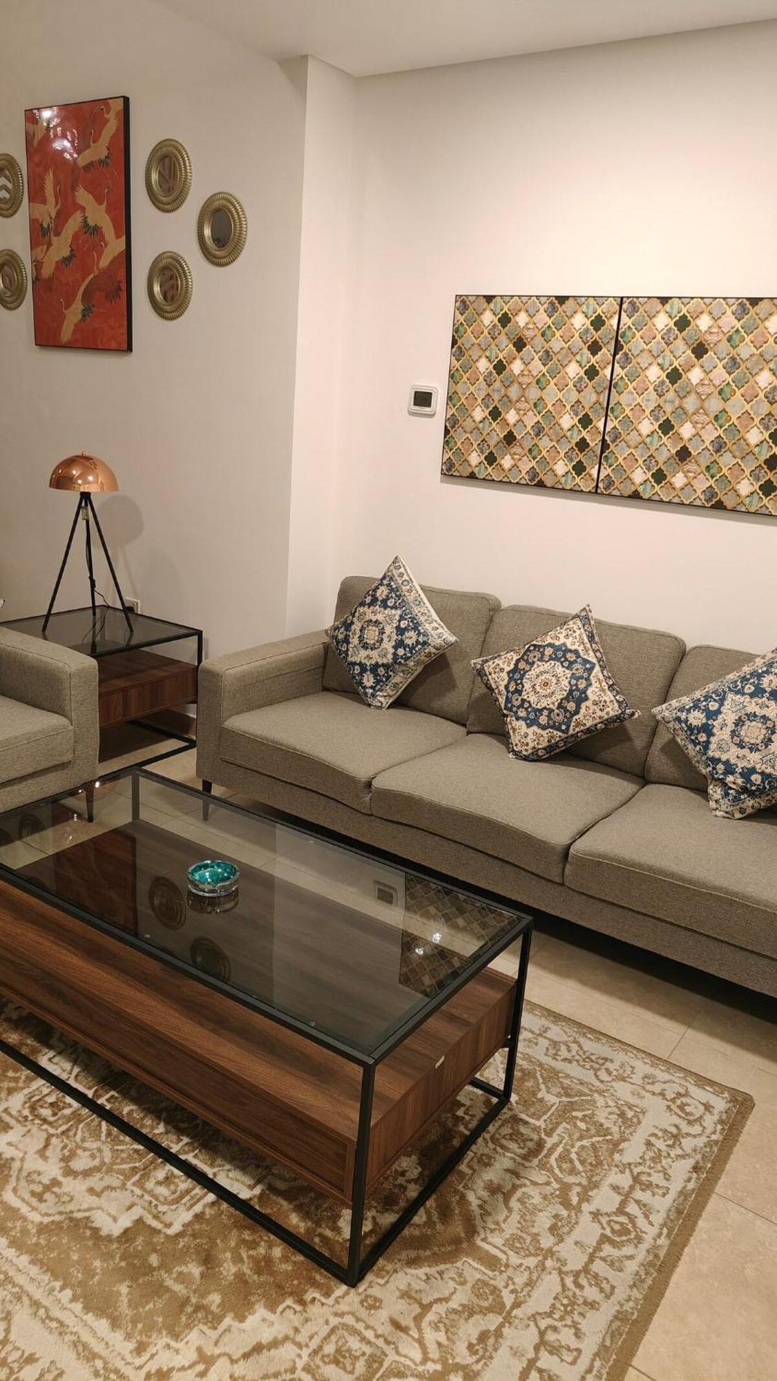 Huge Exclusive Comfortable With Canal View! *