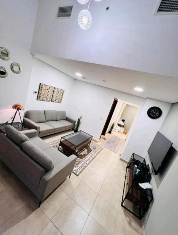 Huge Exclusive Comfortable With Canal View! * Dubai