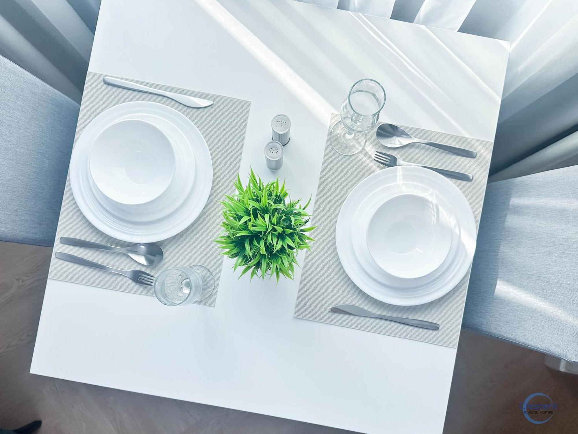 Elegant Living In Capital Bay *