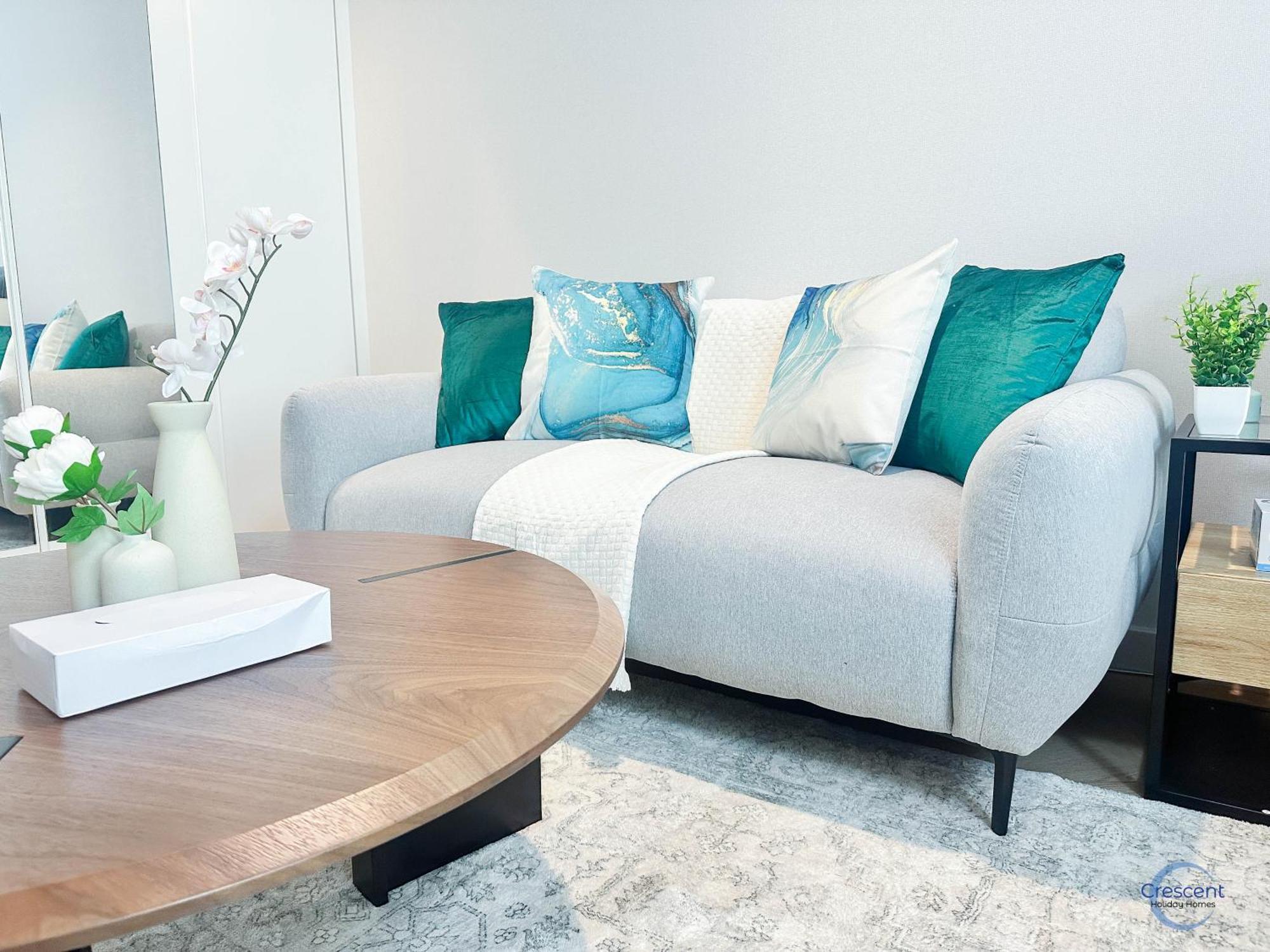 Apartment Elegant Living In Capital Bay *