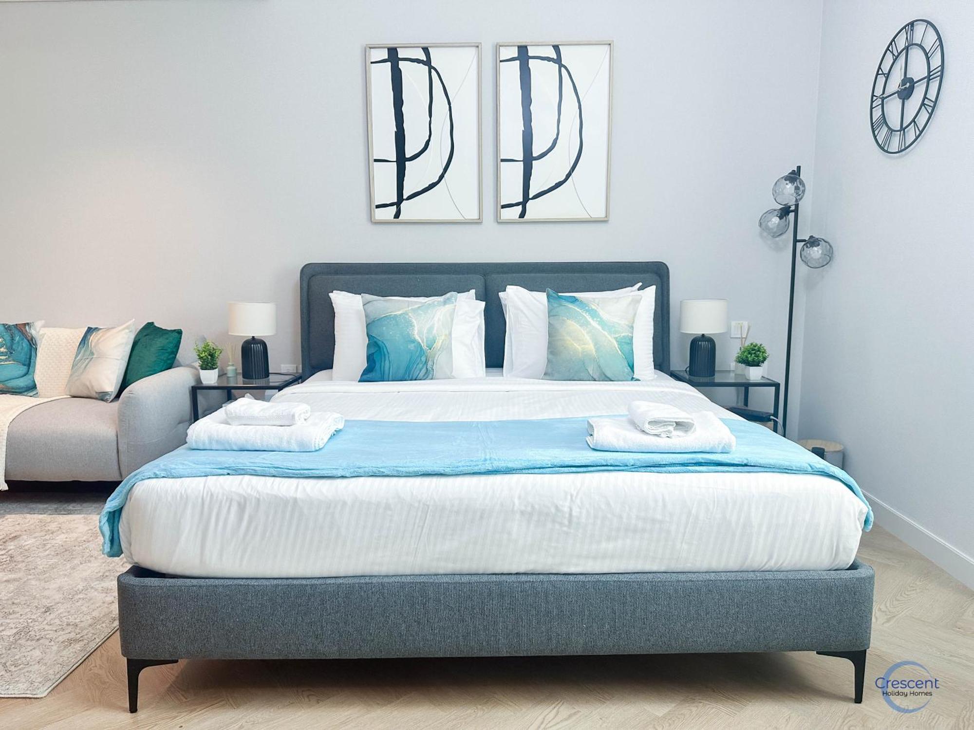Elegant Living In Capital Bay Apartment Dubai