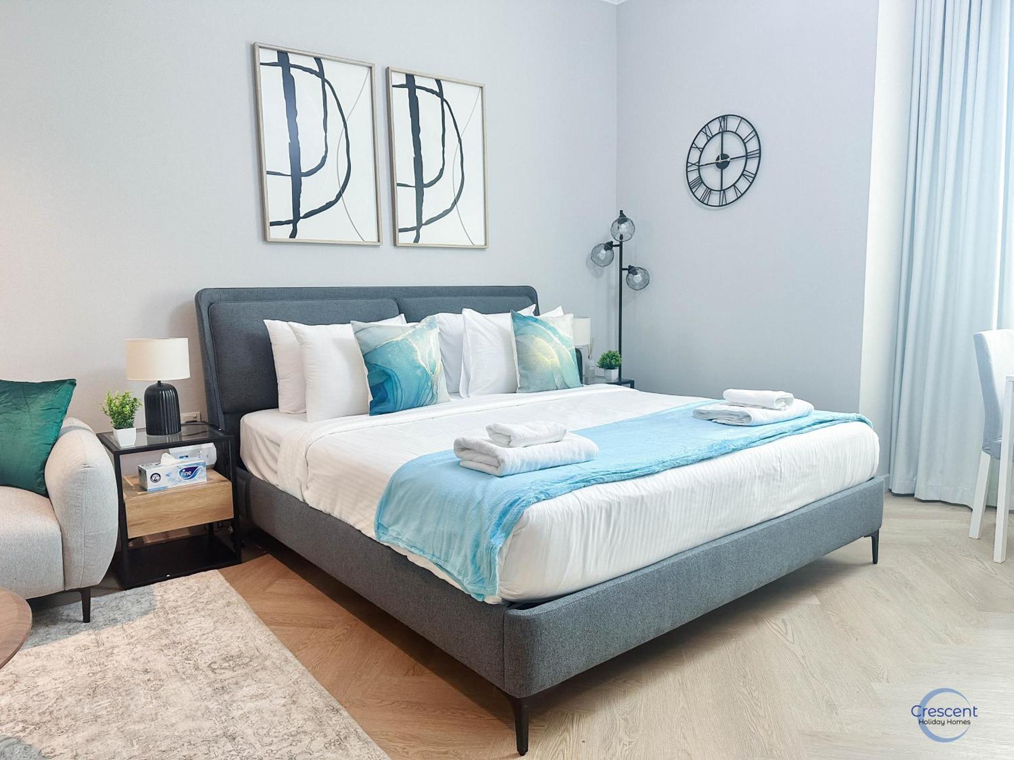 Elegant Living In Capital Bay