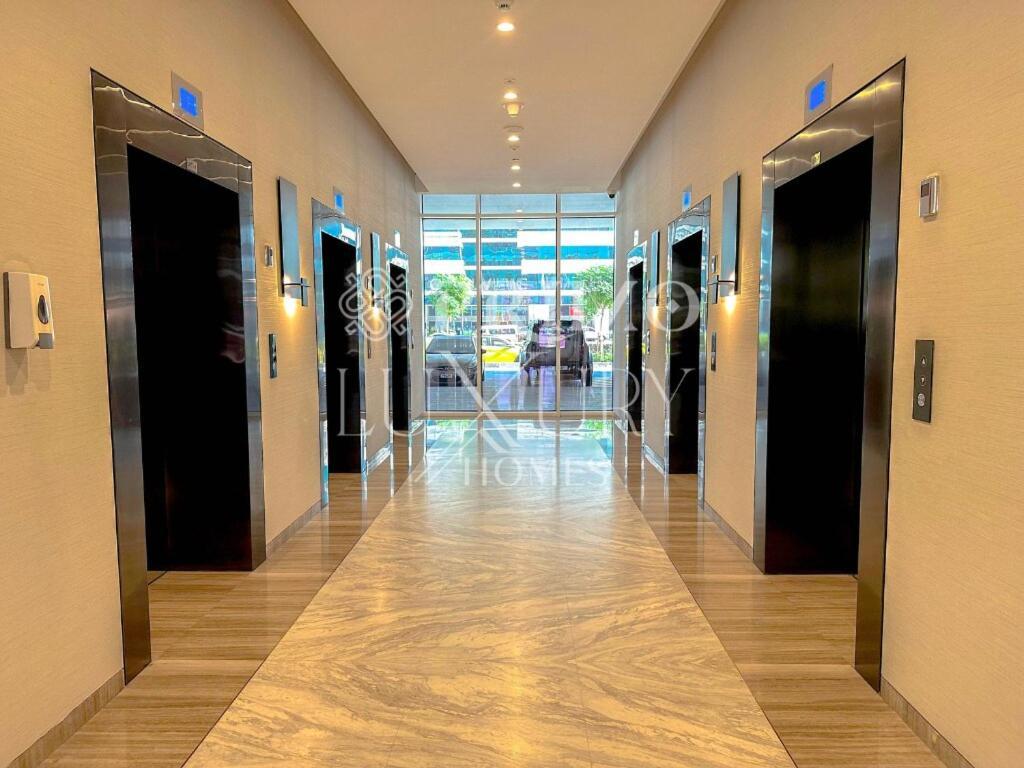 Premium 2-bedroom Living In Reva Residences,
