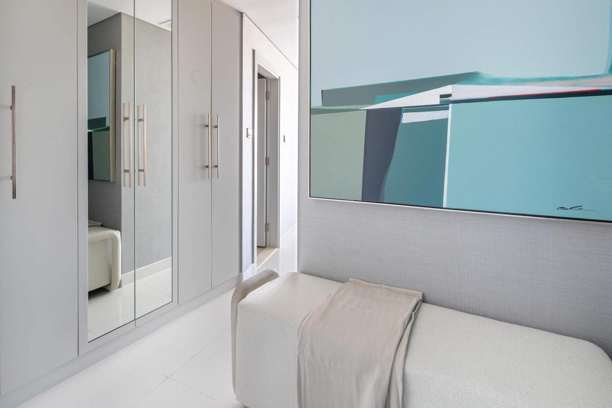 Frank Porter - Damac Heights Apartment
