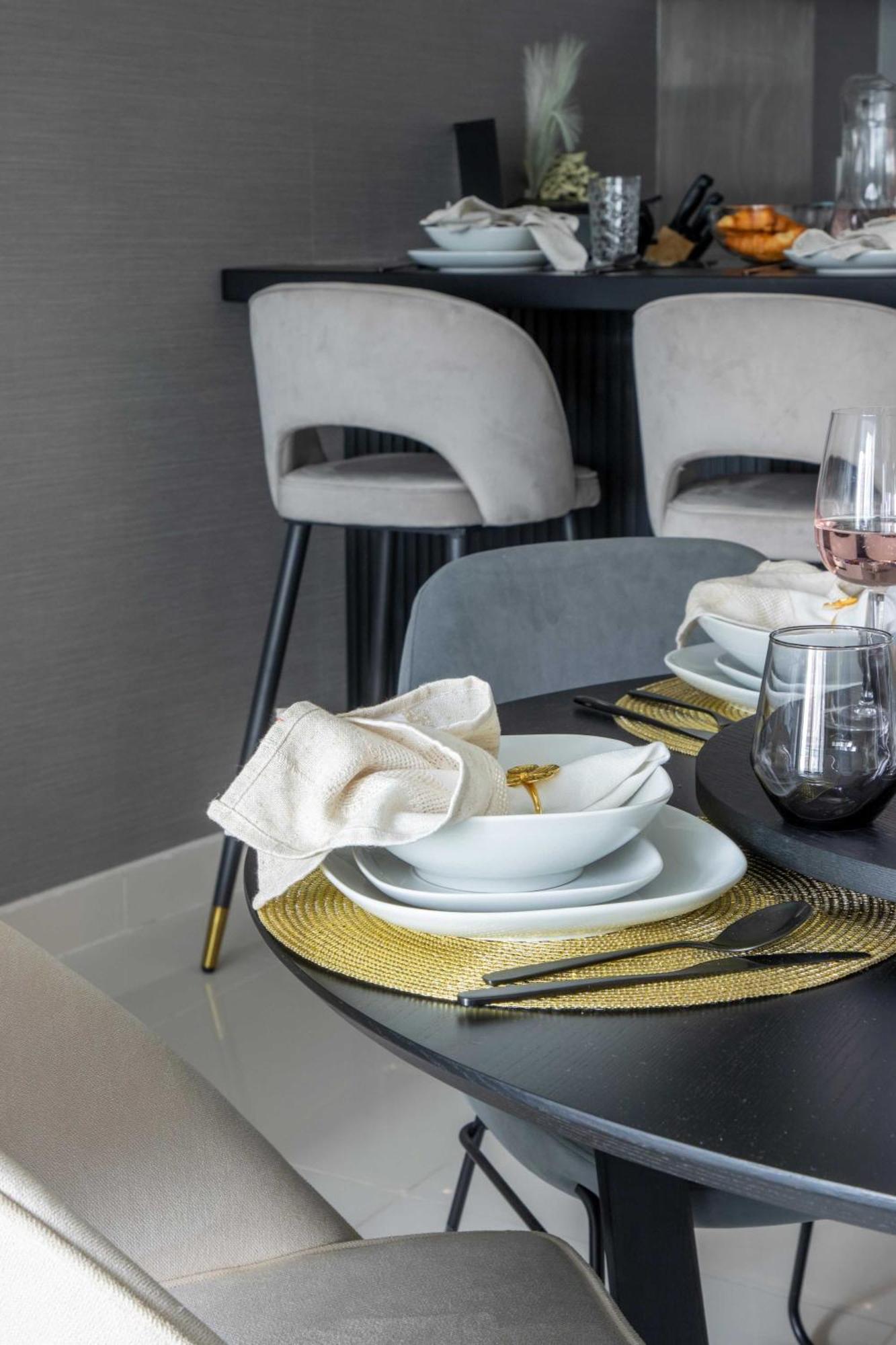 Apartment Frank Porter - Damac Heights Dubai