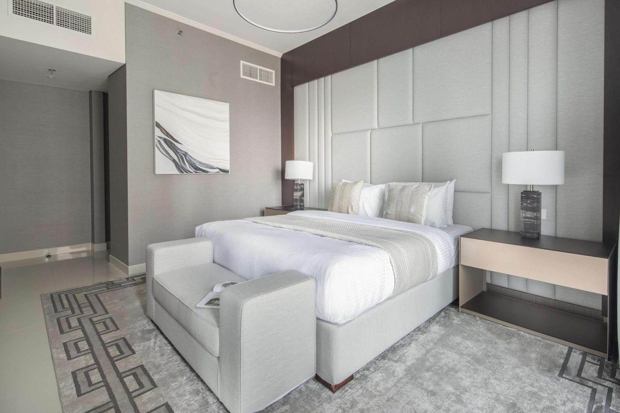 Frank Porter - Damac Heights Apartment *