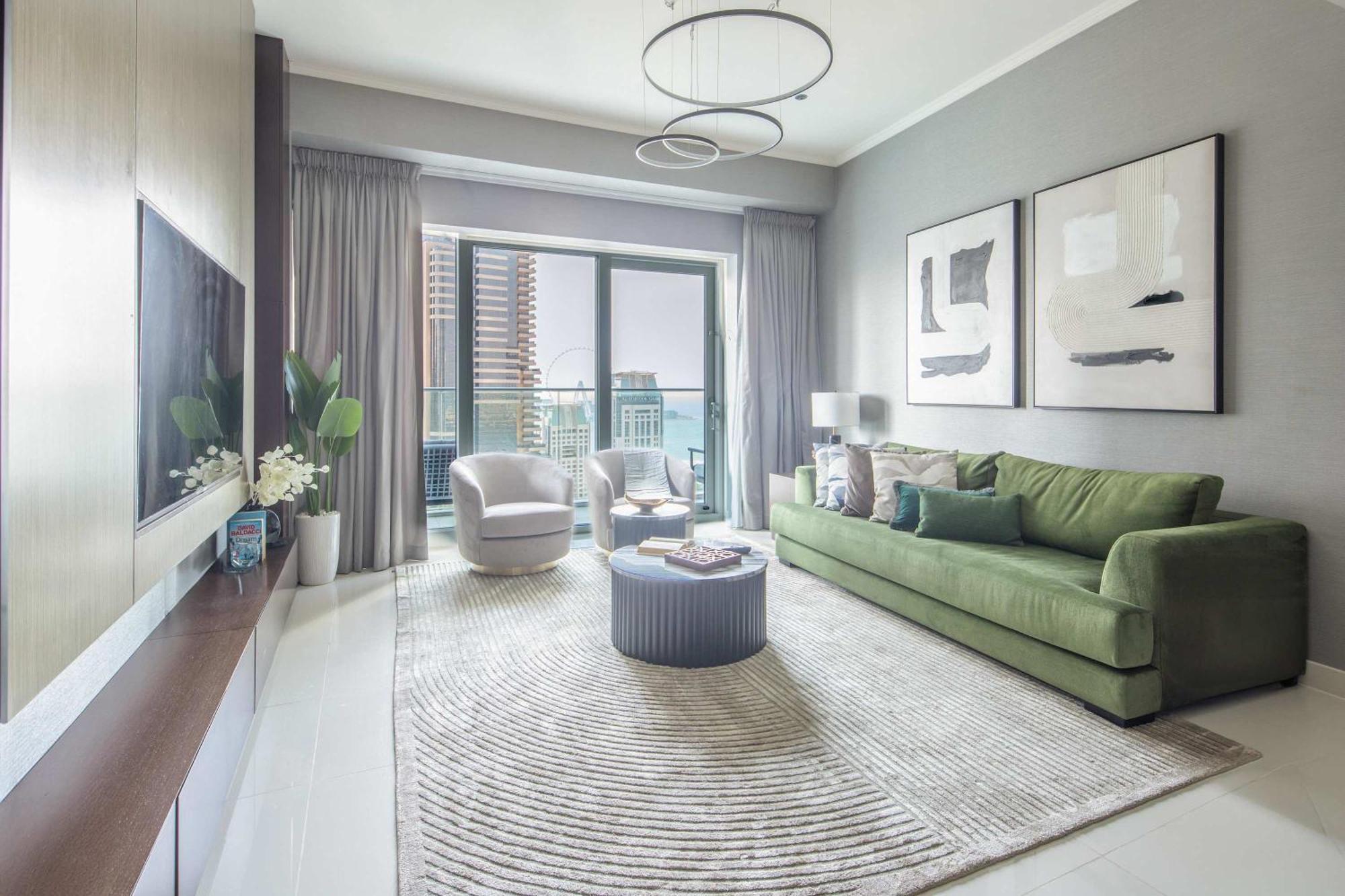 Frank Porter - Damac Heights * Dubai