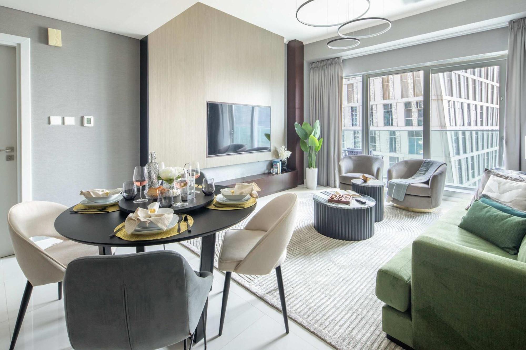 Frank Porter - Damac Heights Apartment