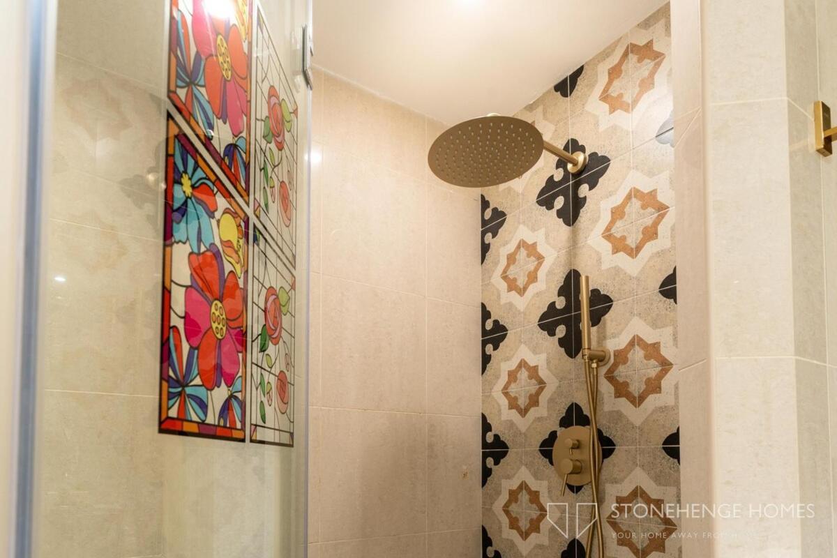 Lux & Cozy 1 Bedroom Steps Away From Burj Khalifa & Mall