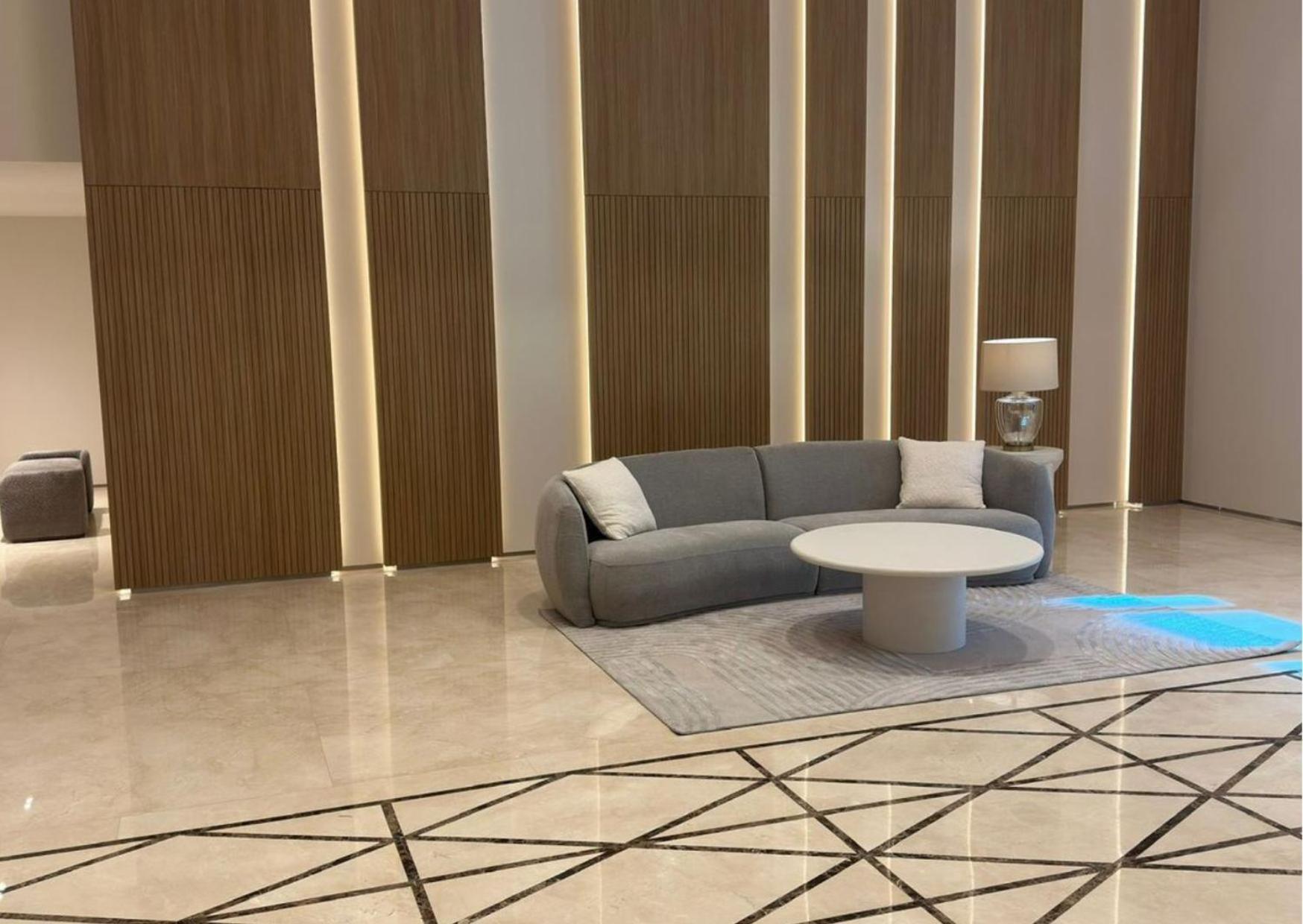Eloquent 1br With Dedicated Study Area