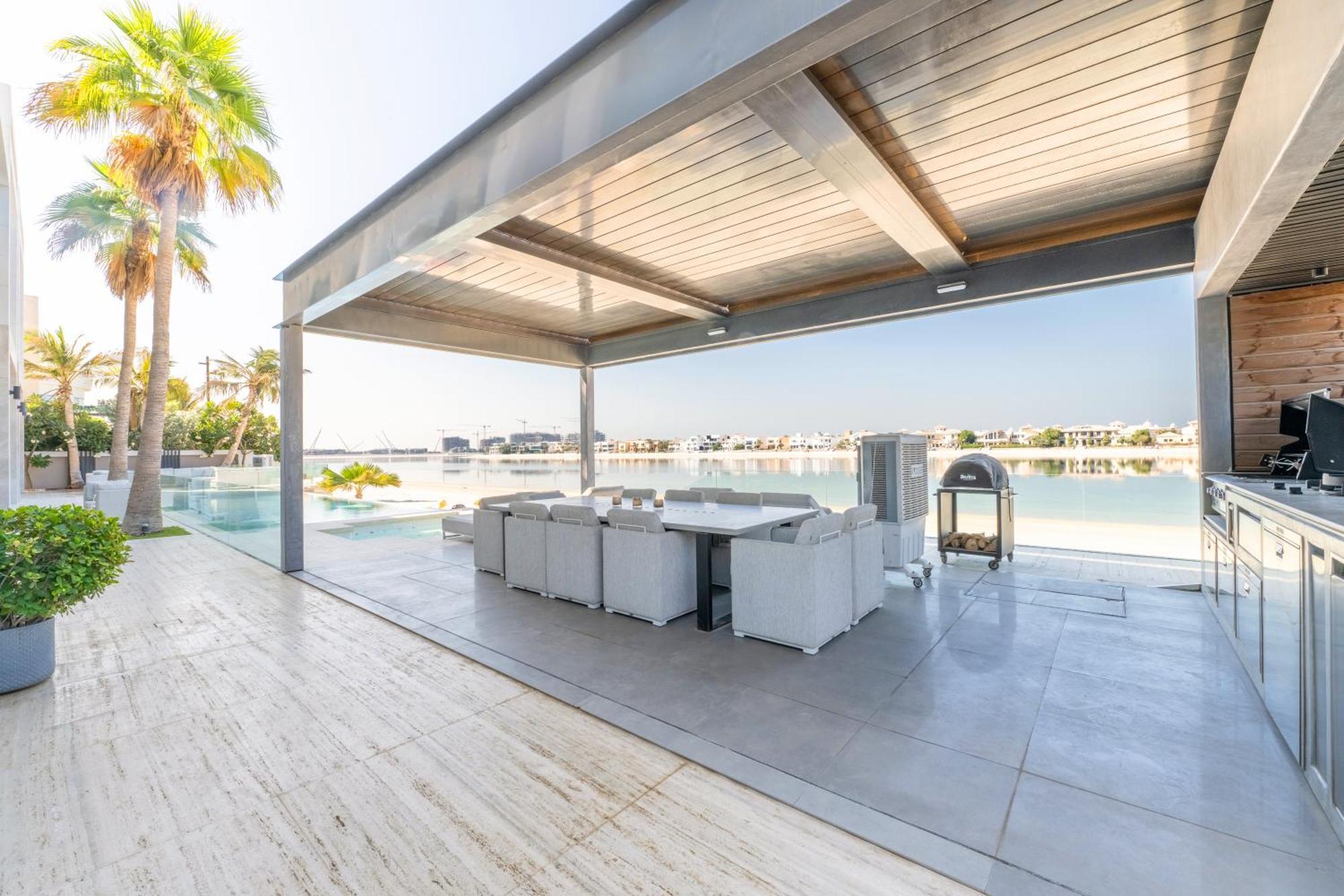 Ultra-luxury 6br Palm - Private Pool & Beach *