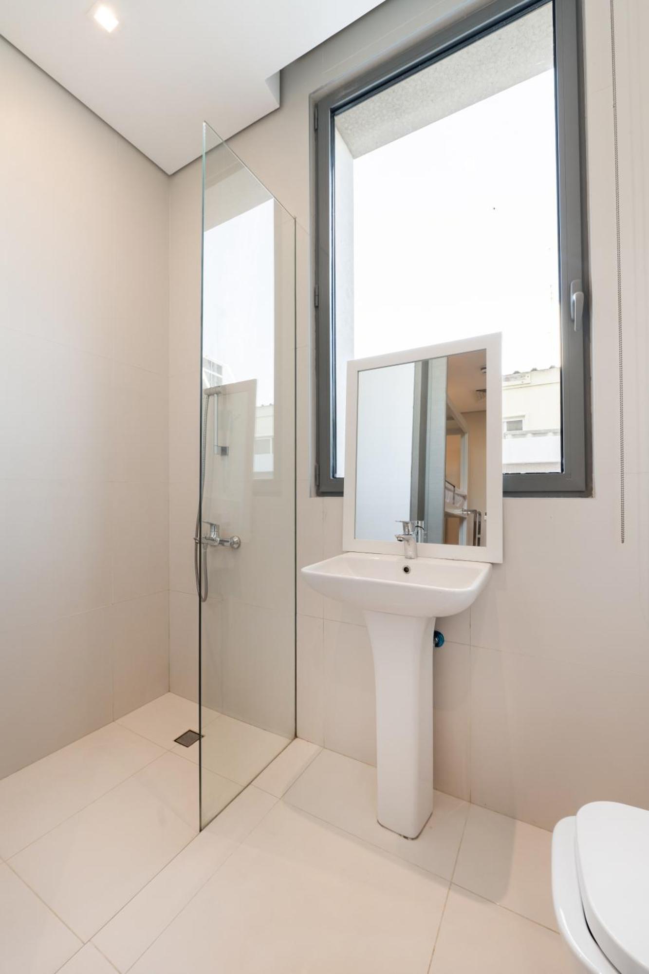 Ultra-luxury 6br Palm - Private Pool & Beach Villa Dubai