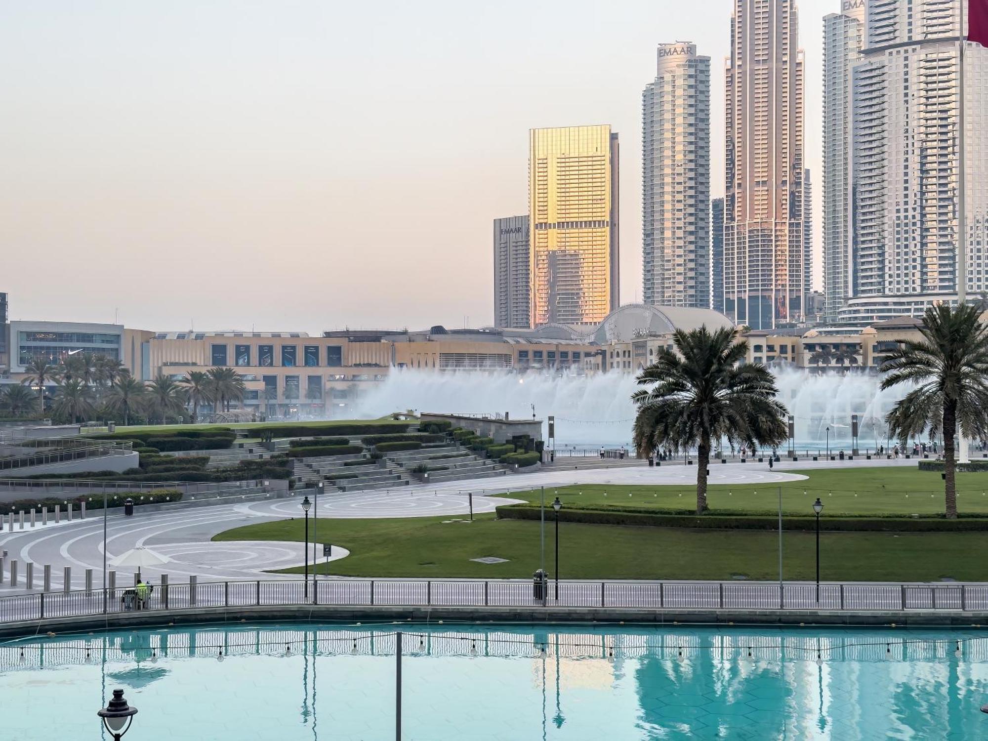 Signature Series 1 Bedroom I Free Parking, Gym, Pool I Playstation 5 I By Skyline Serenity Apartment Dubai