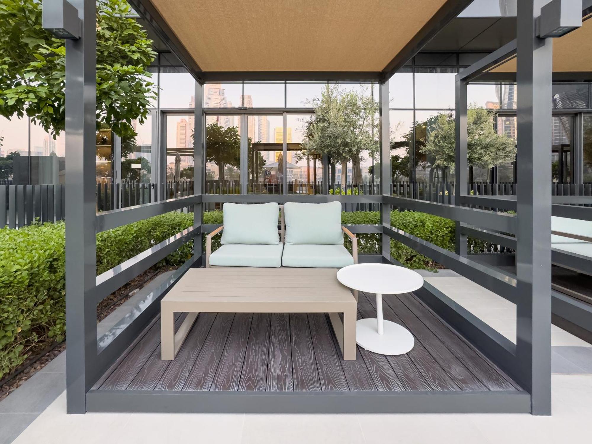 Apartment Signature Series 1 Bedroom I Free Parking, Gym, Pool I Playstation 5 I By Skyline Serenity *