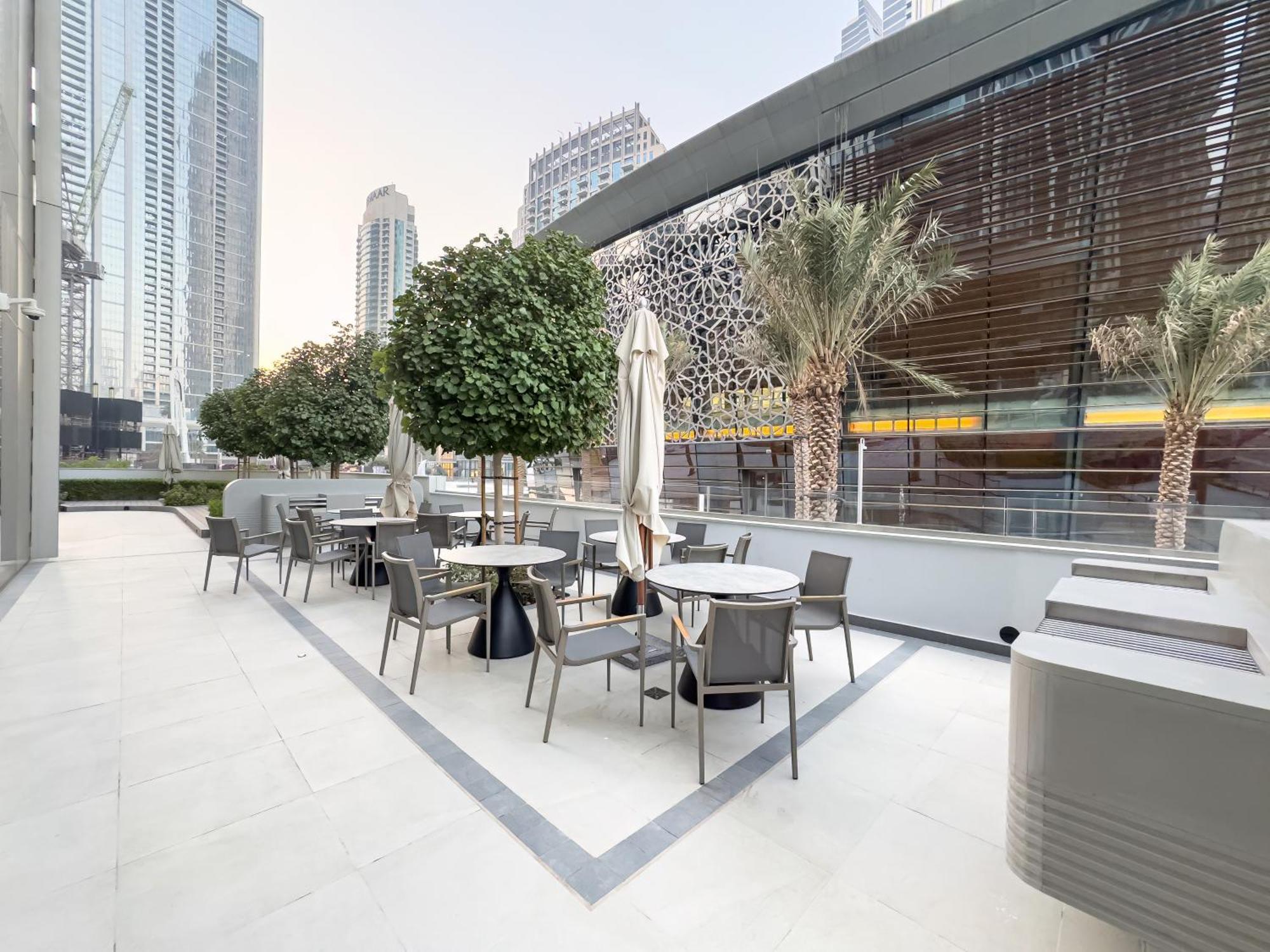 Apartment Signature Series 1 Bedroom I Free Parking, Gym, Pool I Playstation 5 I By Skyline Serenity *