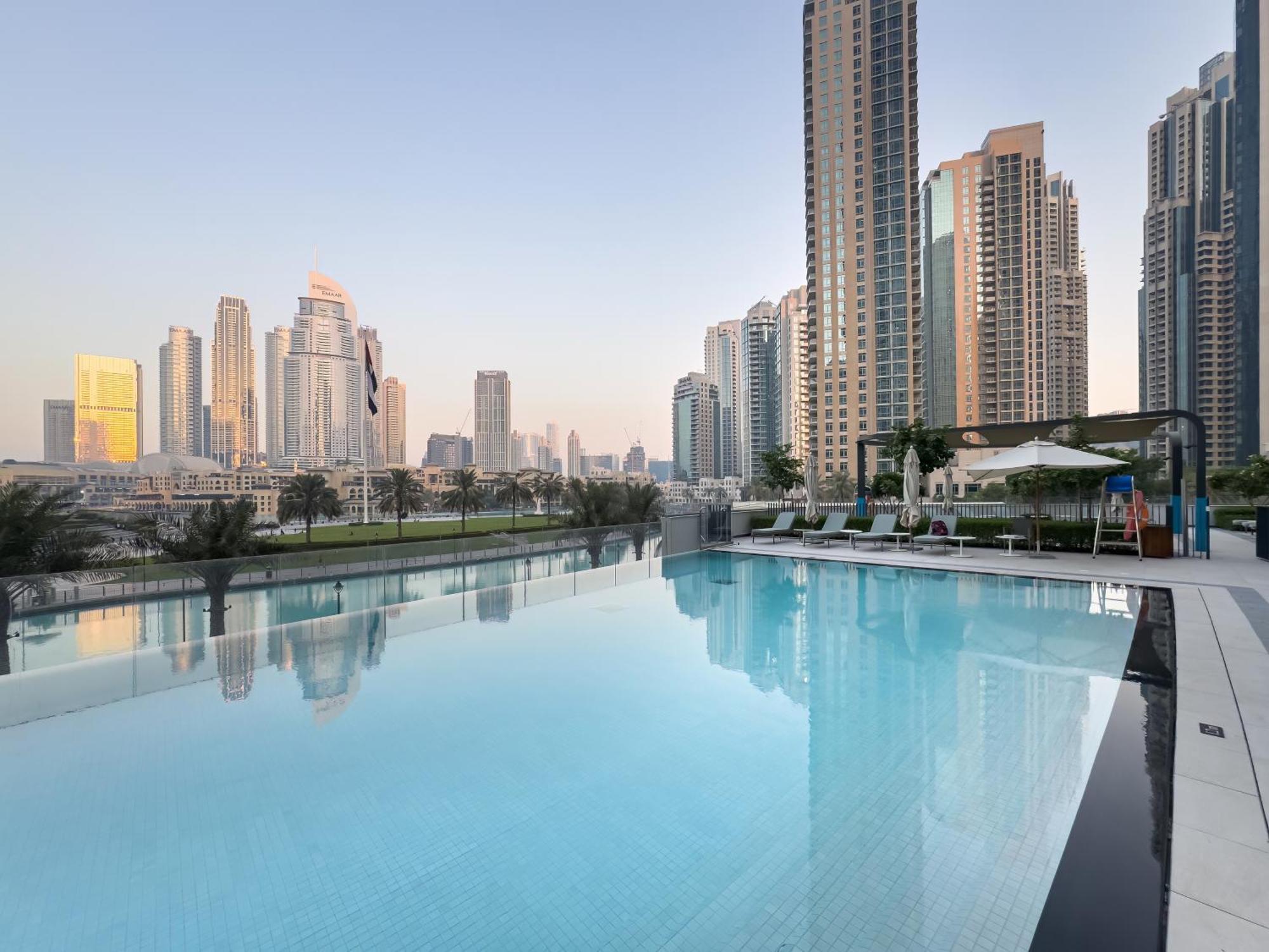 Apartment Signature Series 1 Bedroom I Free Parking, Gym, Pool I Playstation 5 I By Skyline Serenity Dubai