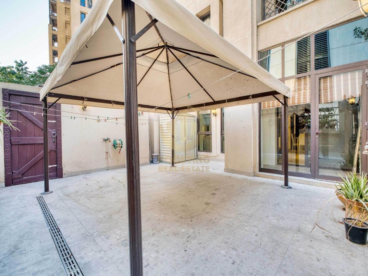 Luxury 1 Bedroom Downtown