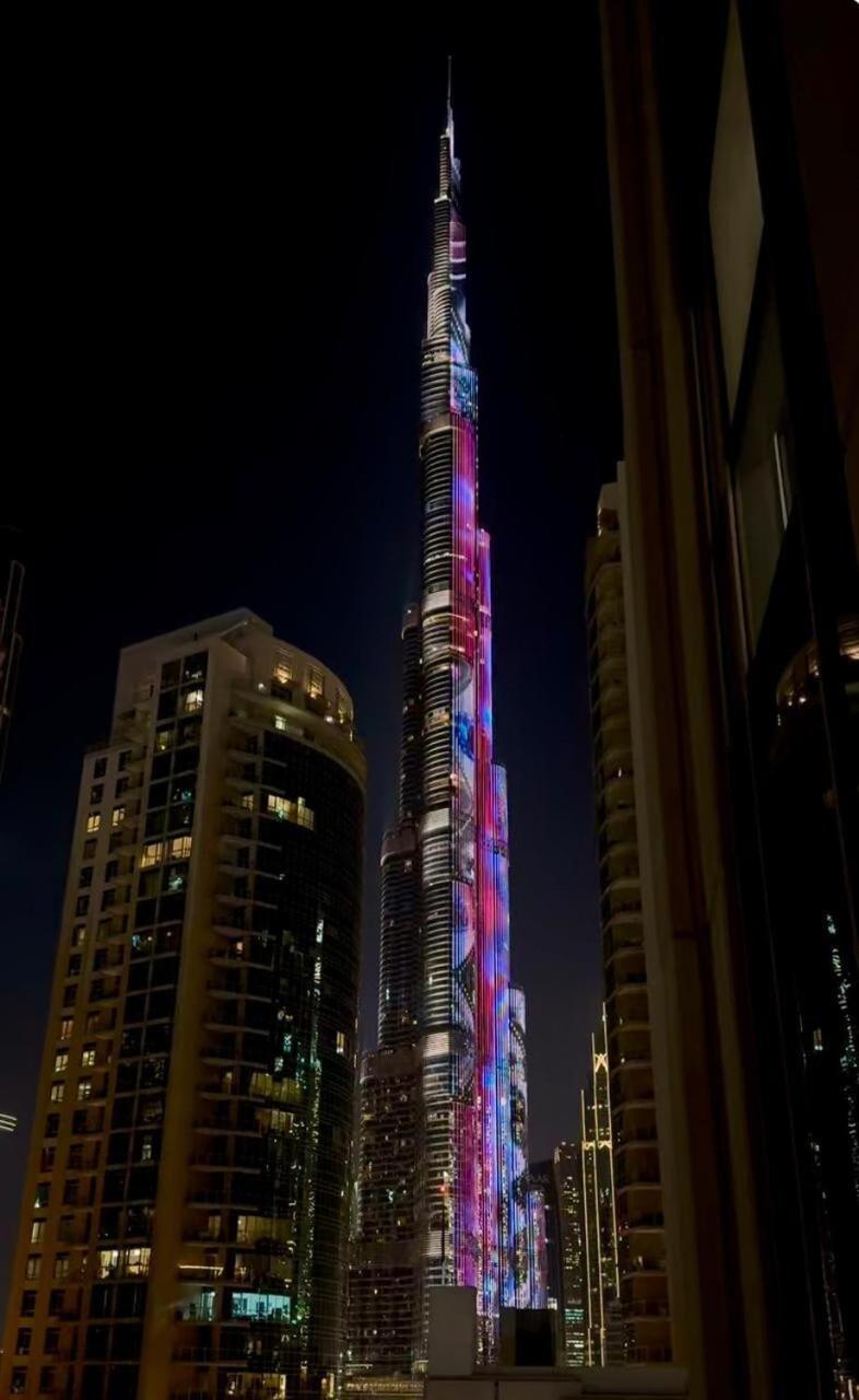 Burj Khalifaview Luxury 1-bedroom Apartment