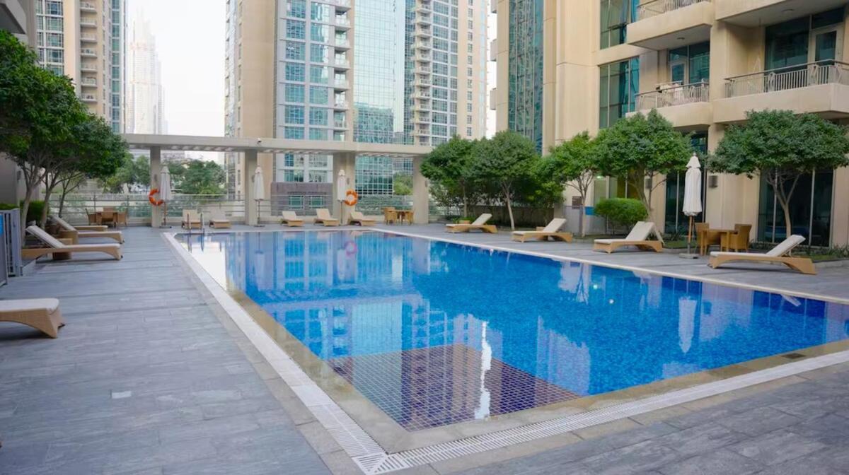 Burj Khalifaview Luxury 1-bedroom