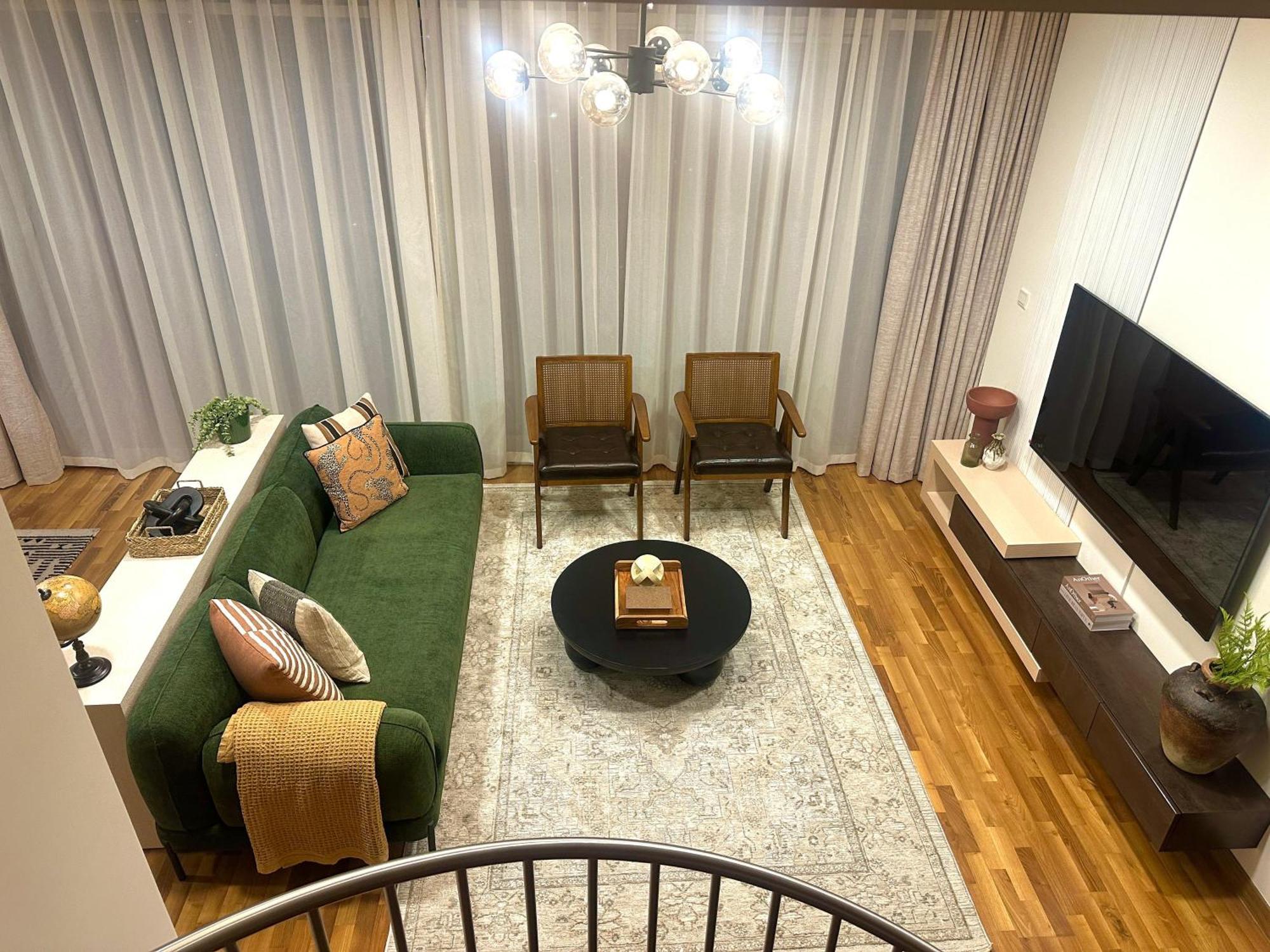Luxurious 2br Duplex In Prestigious Difc Apartment