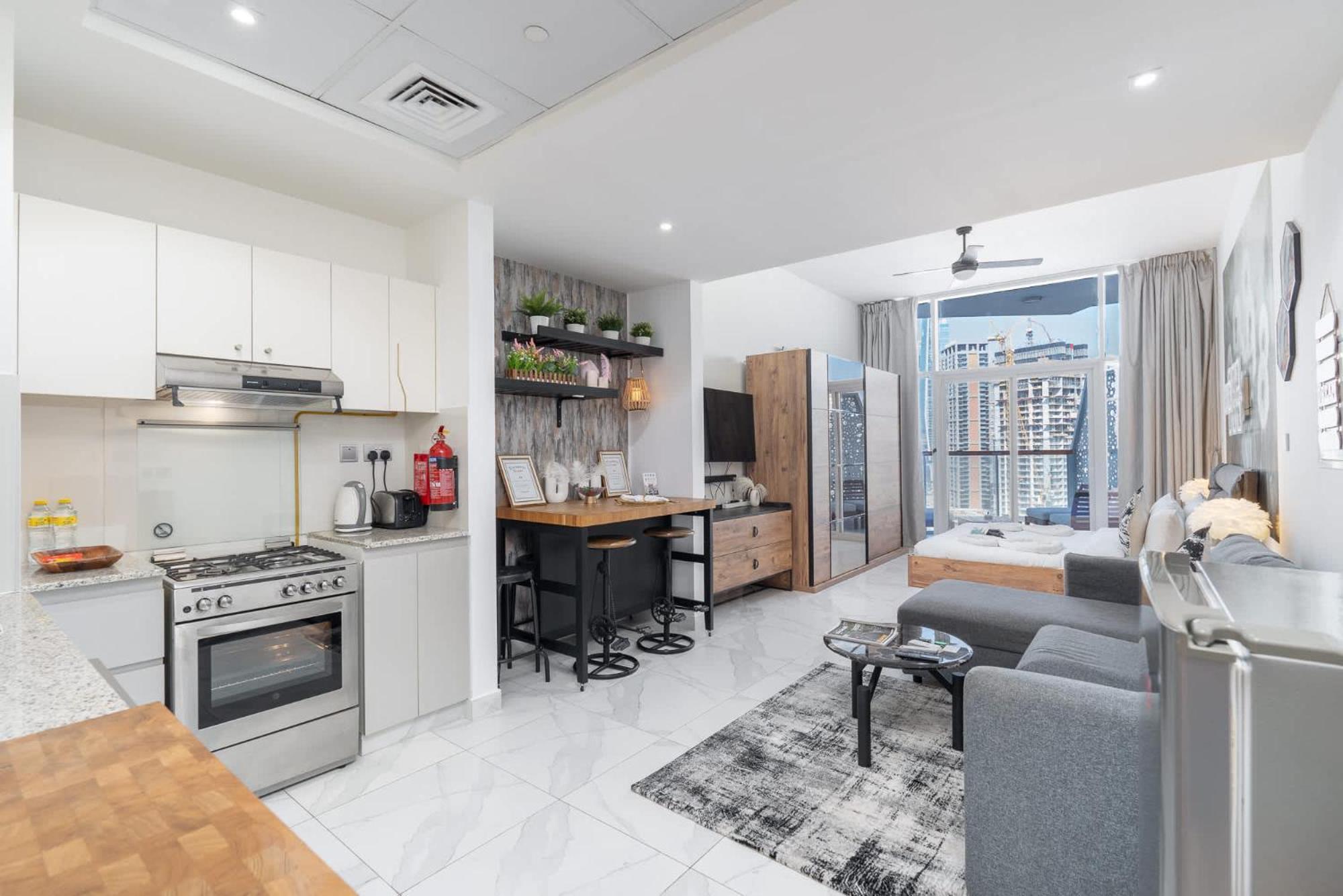 Cozy Perfect For 4 In Business Bay Dubai