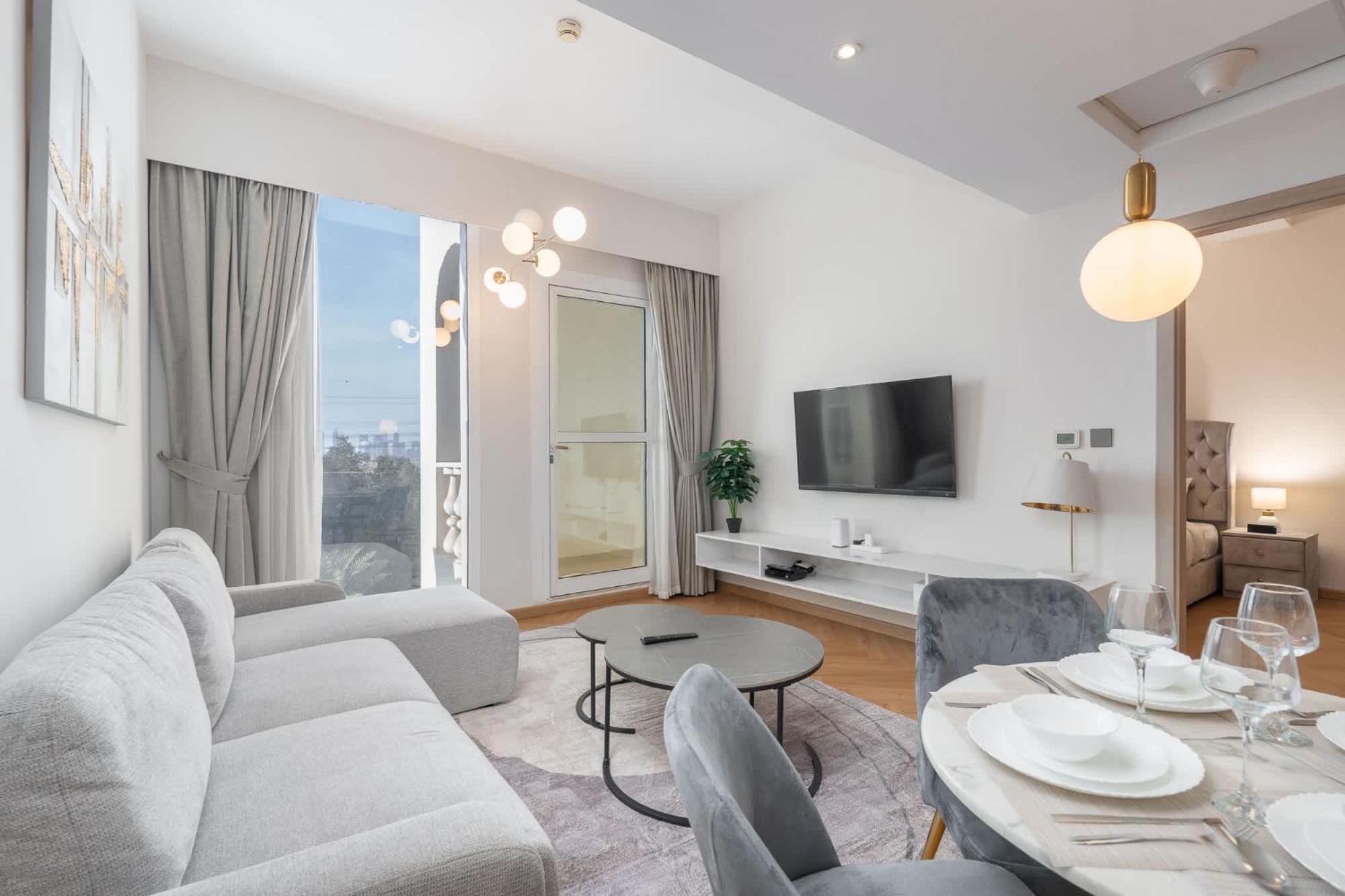 Sleeps 2 In 1 Bedroom At Hanover Square, Jvc Apartment *