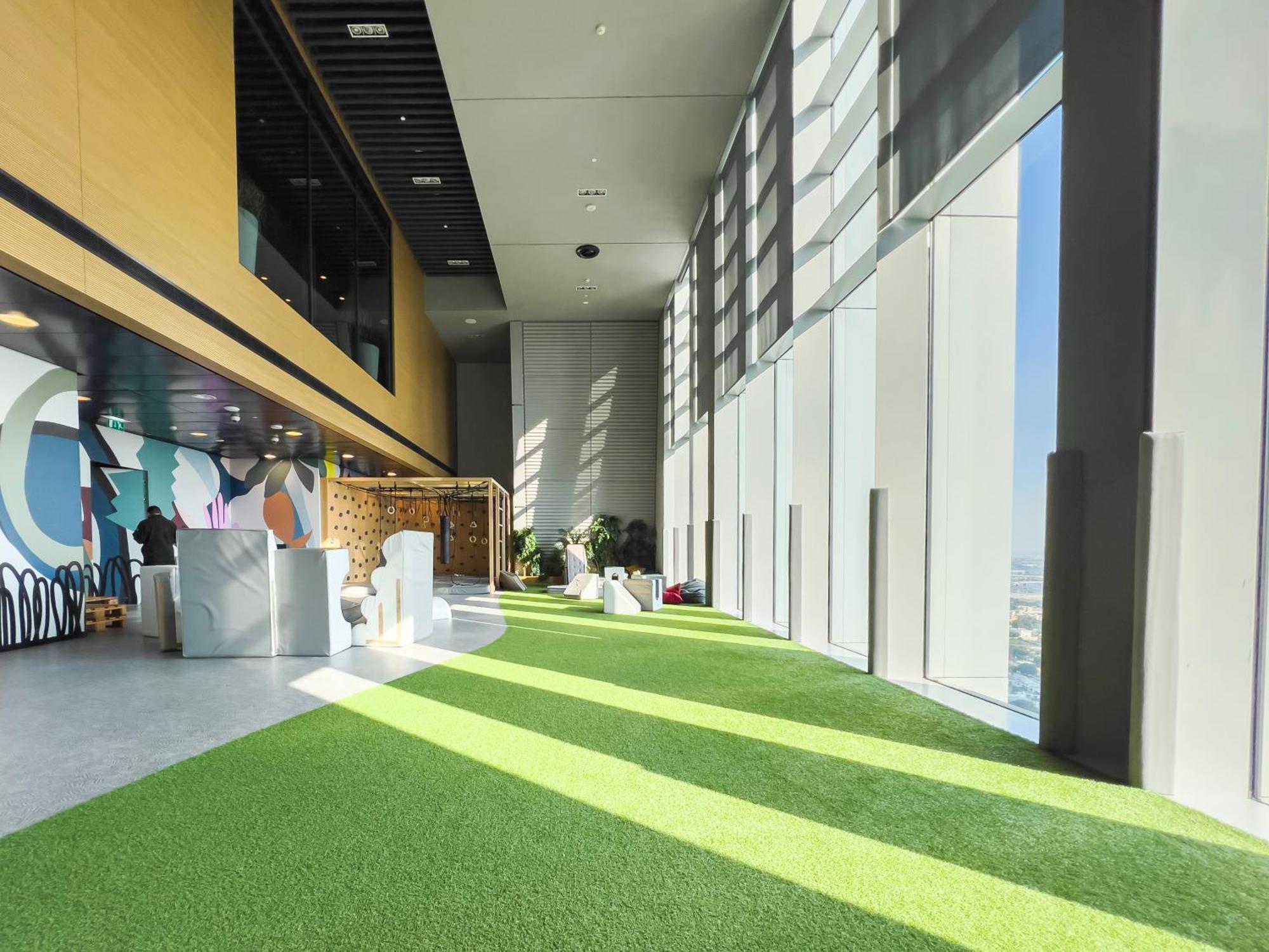 Elegant 1-bedroom Apartment, Full Burj Khalifa & Downtown Views *