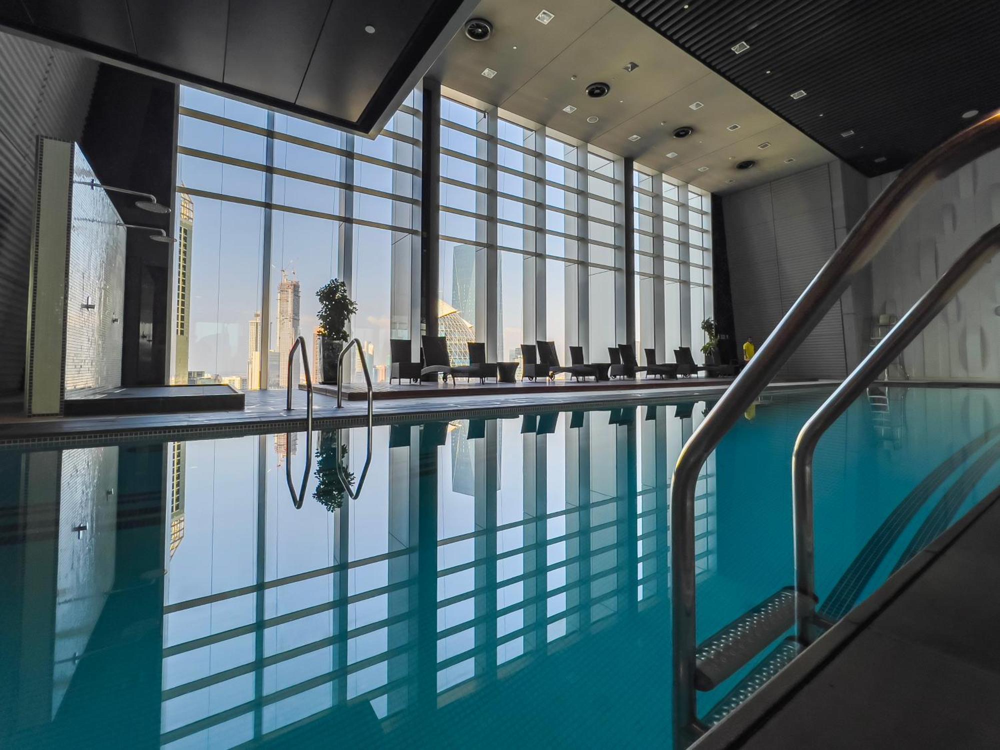 Elegant 1-bedroom Apartment, Full Burj Khalifa & Downtown Views Dubai