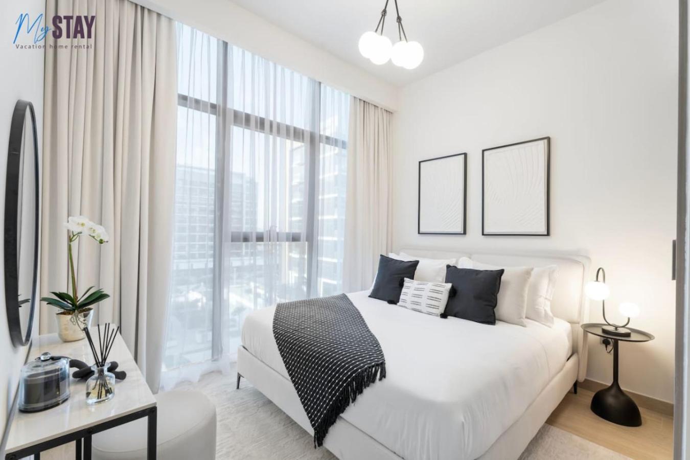 Elegant 1br At Azizi Riviera