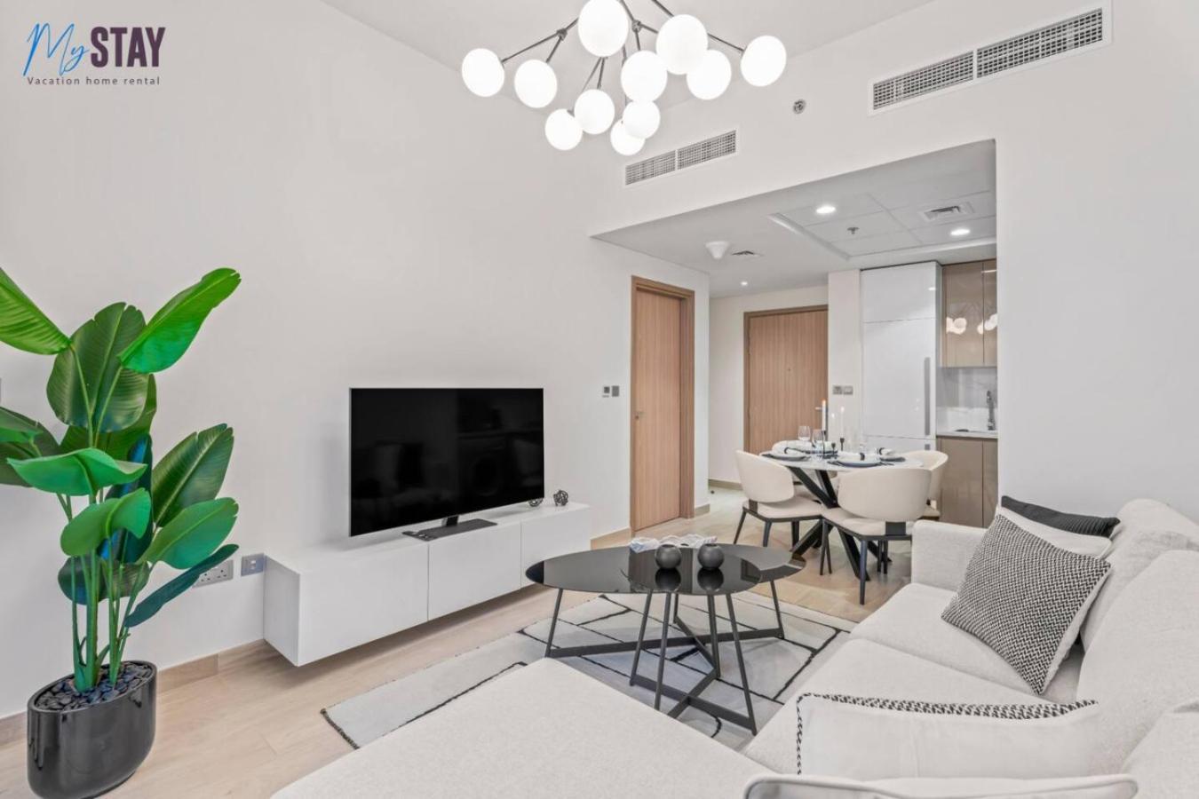 Elegant 1br At Azizi Riviera Apartment *