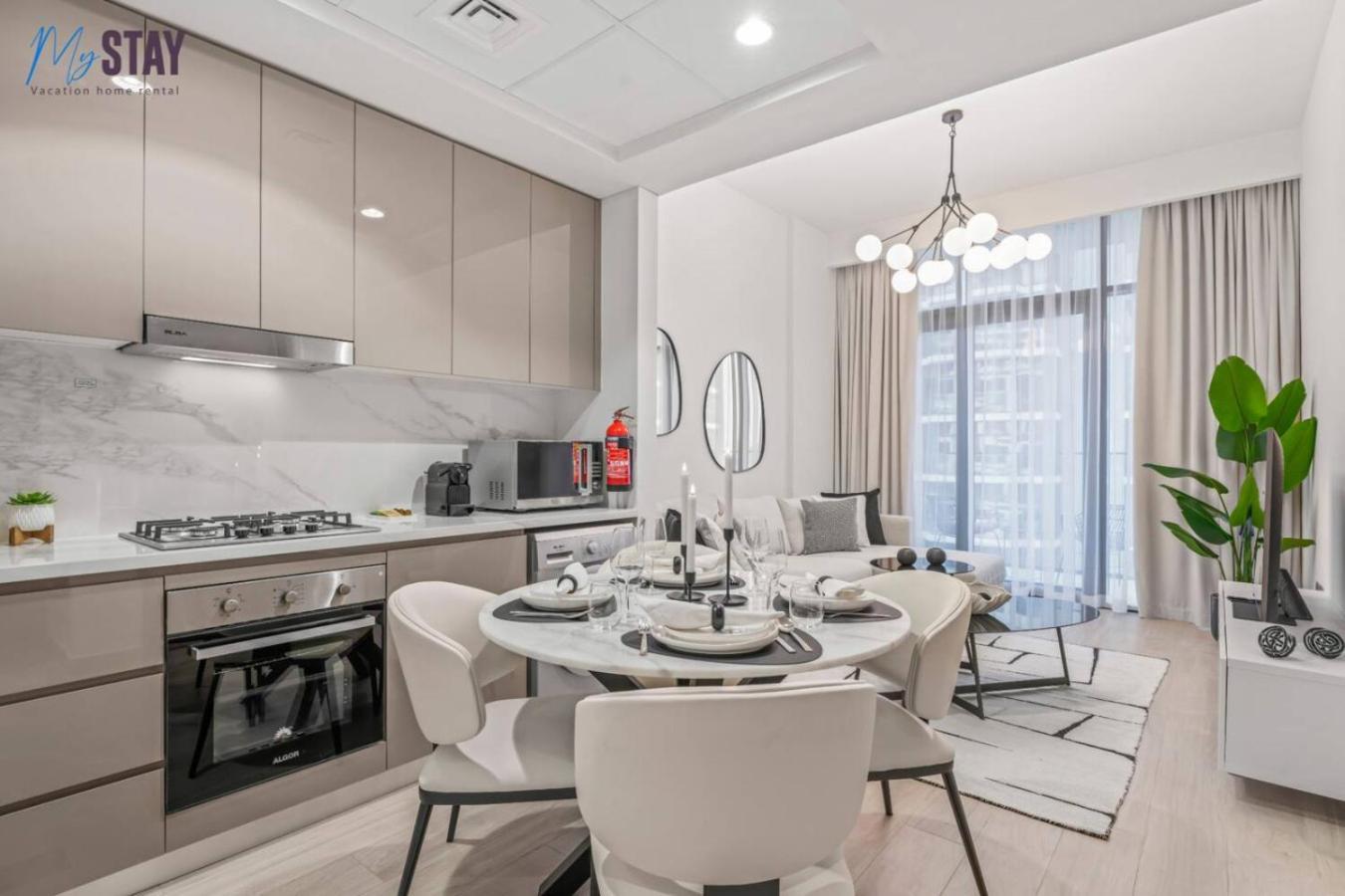 Elegant 1br At Azizi Riviera Apartment *