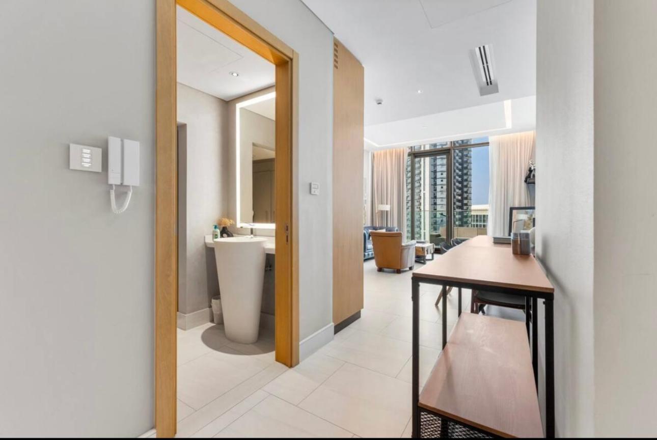 Apartment 1 Bedroom Duplex In Serviced 5 Stars Dubai