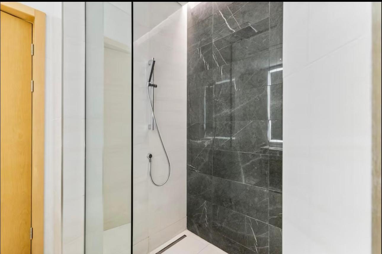 Apartment 1 Bedroom Duplex In Serviced 5 Stars *
