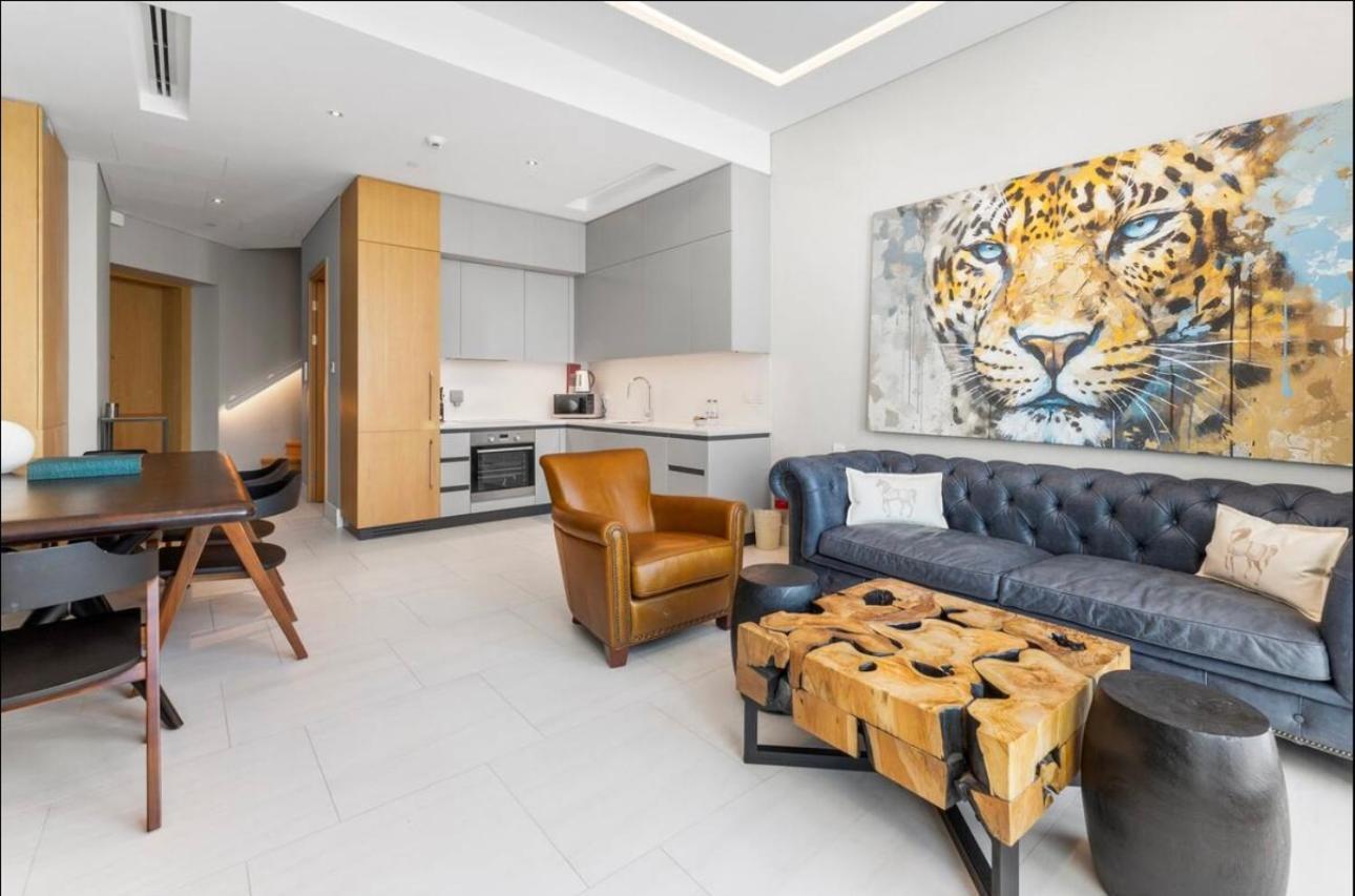 1 Bedroom Duplex In Serviced 5 Stars Apartment Dubai