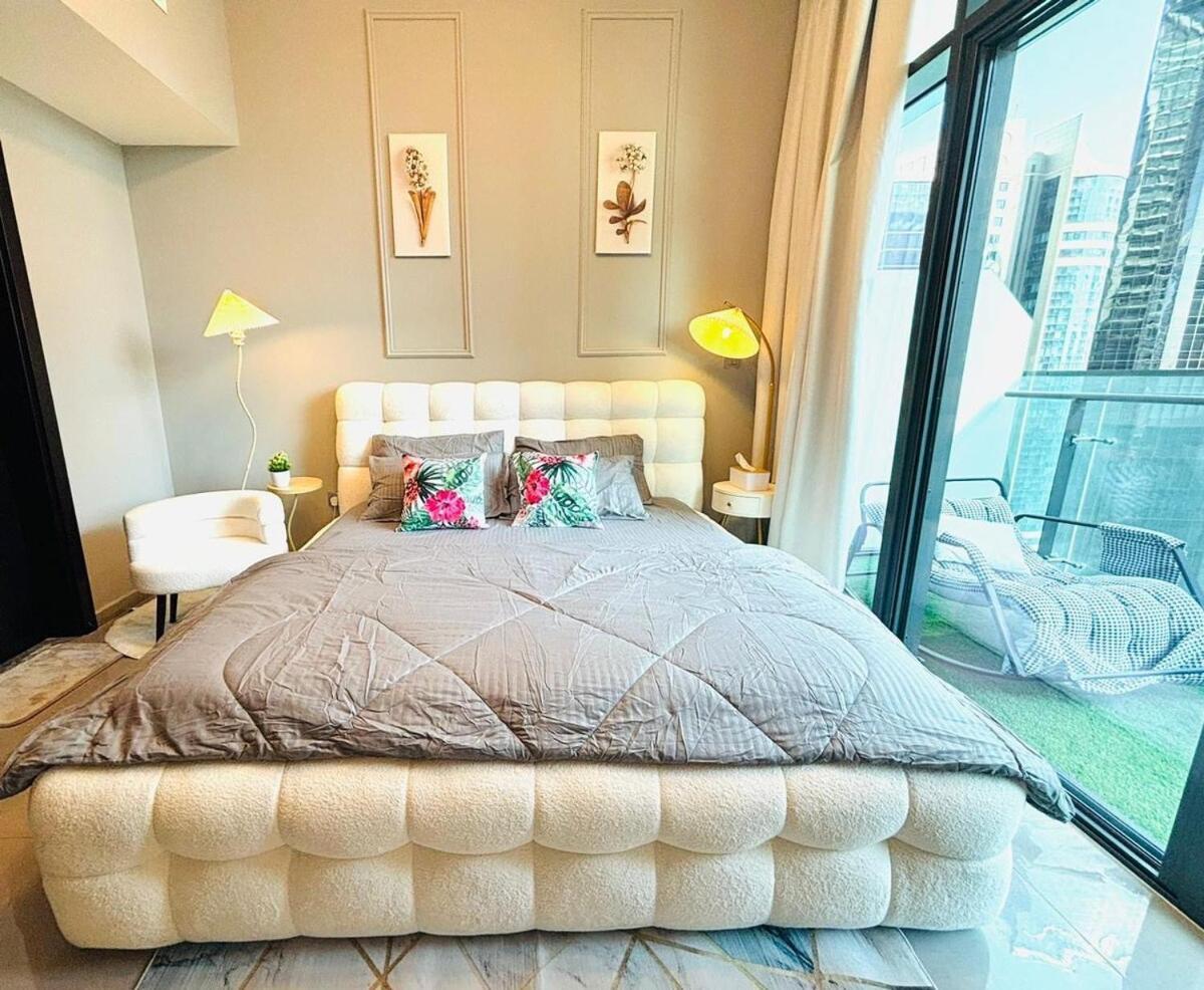Chic 1 Bhk In Downtown Dubai