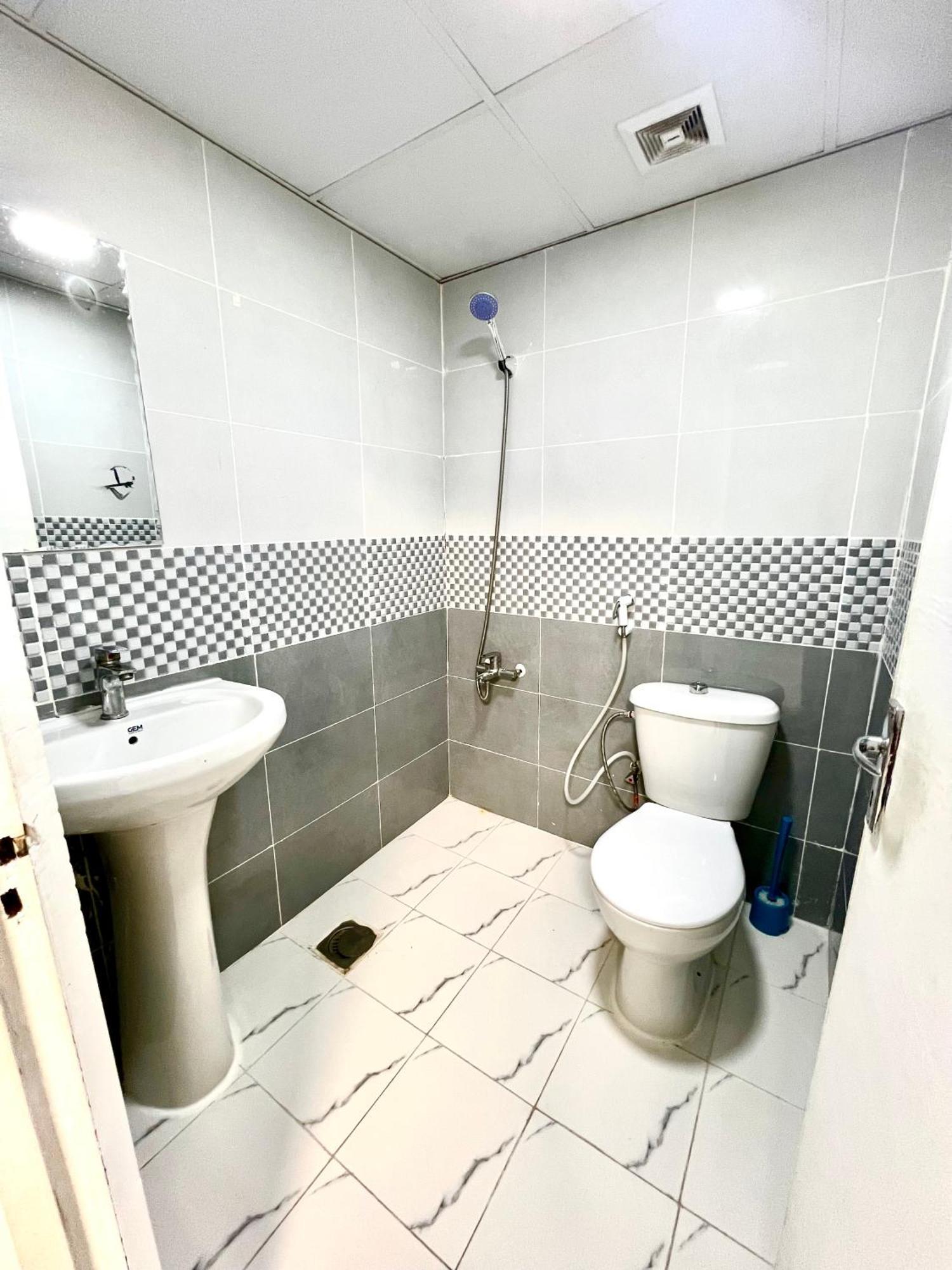 Sheikh Zayed Road Apartment