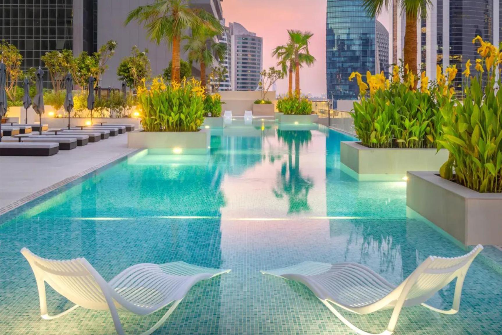 Apartment Livbnb- Modern Meets Comfort, With Balcony