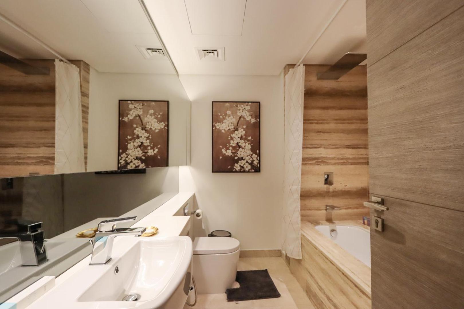 Livbnb- Modern Meets Comfort, With Balcony Apartment *