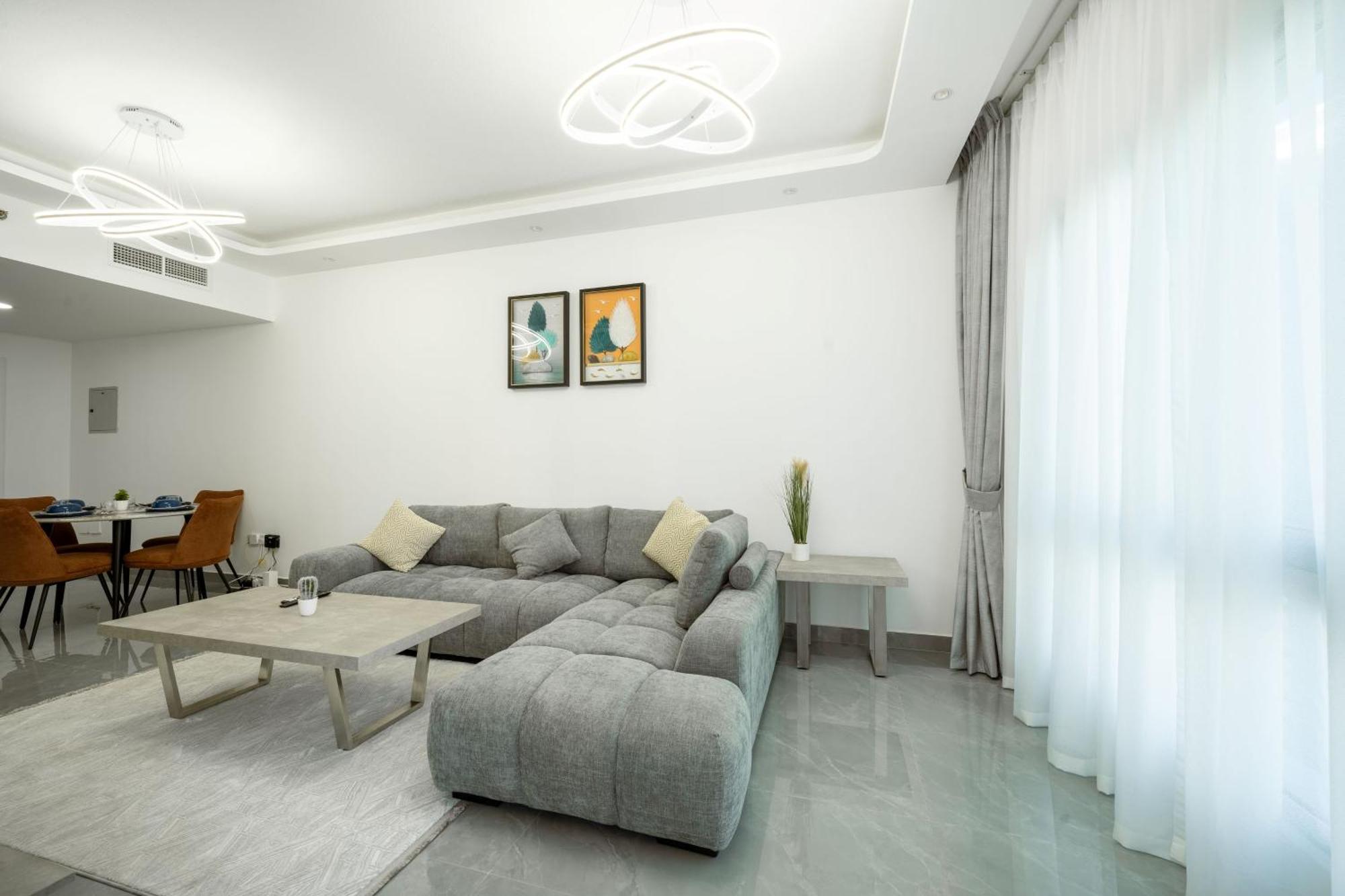 Marina - 1 Bhk Unique *