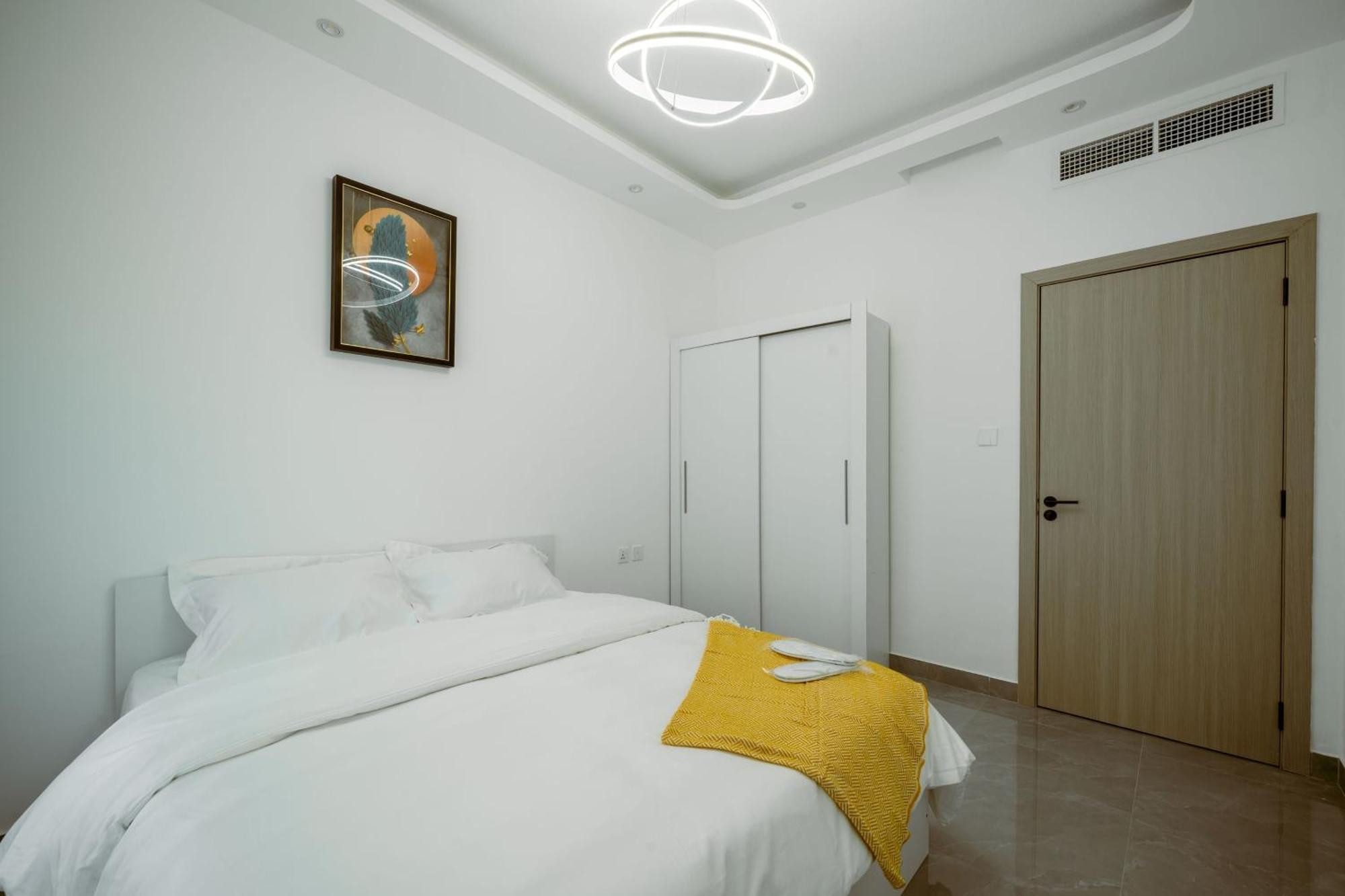 Marina - 1 Bhk Unique Apartment