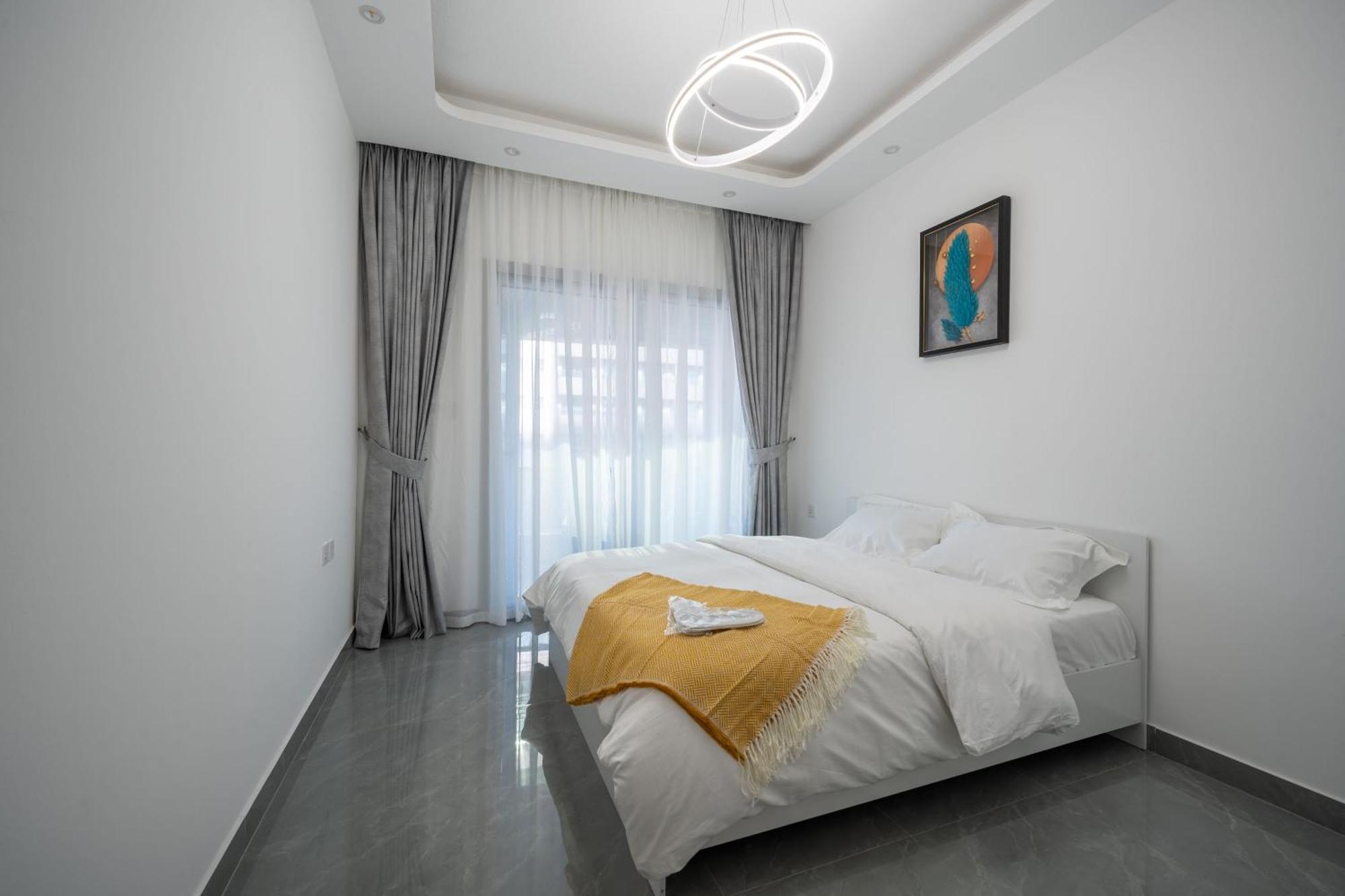 Marina - 1 Bhk Unique *