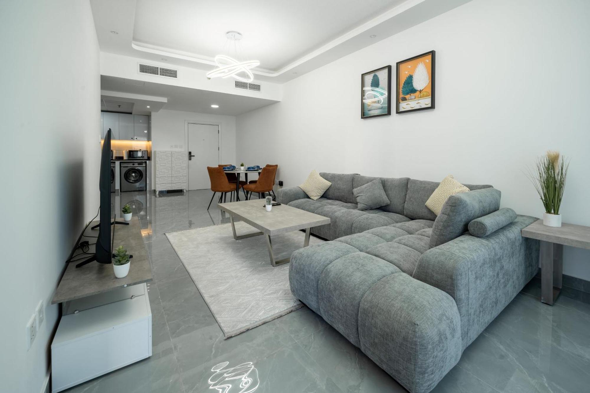 Marina - 1 Bhk Unique Apartment *