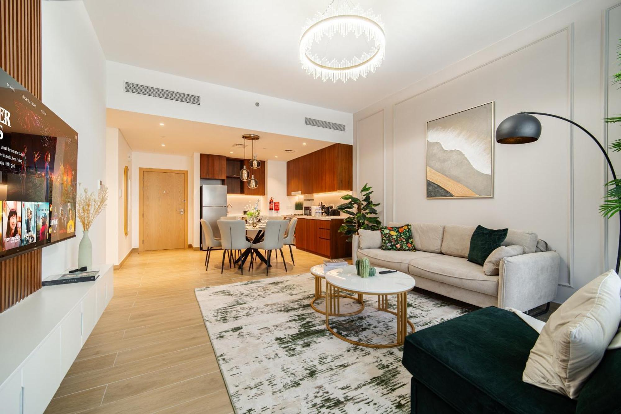 Apartment Wake Up To Yacht Views - 1br With Private Access & Baby Gear Dubai