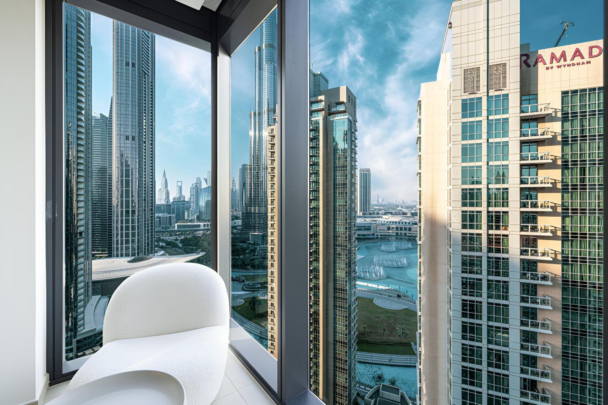 Expansive 7-bed Overlooking Burj & Fountains Apartment Dubai